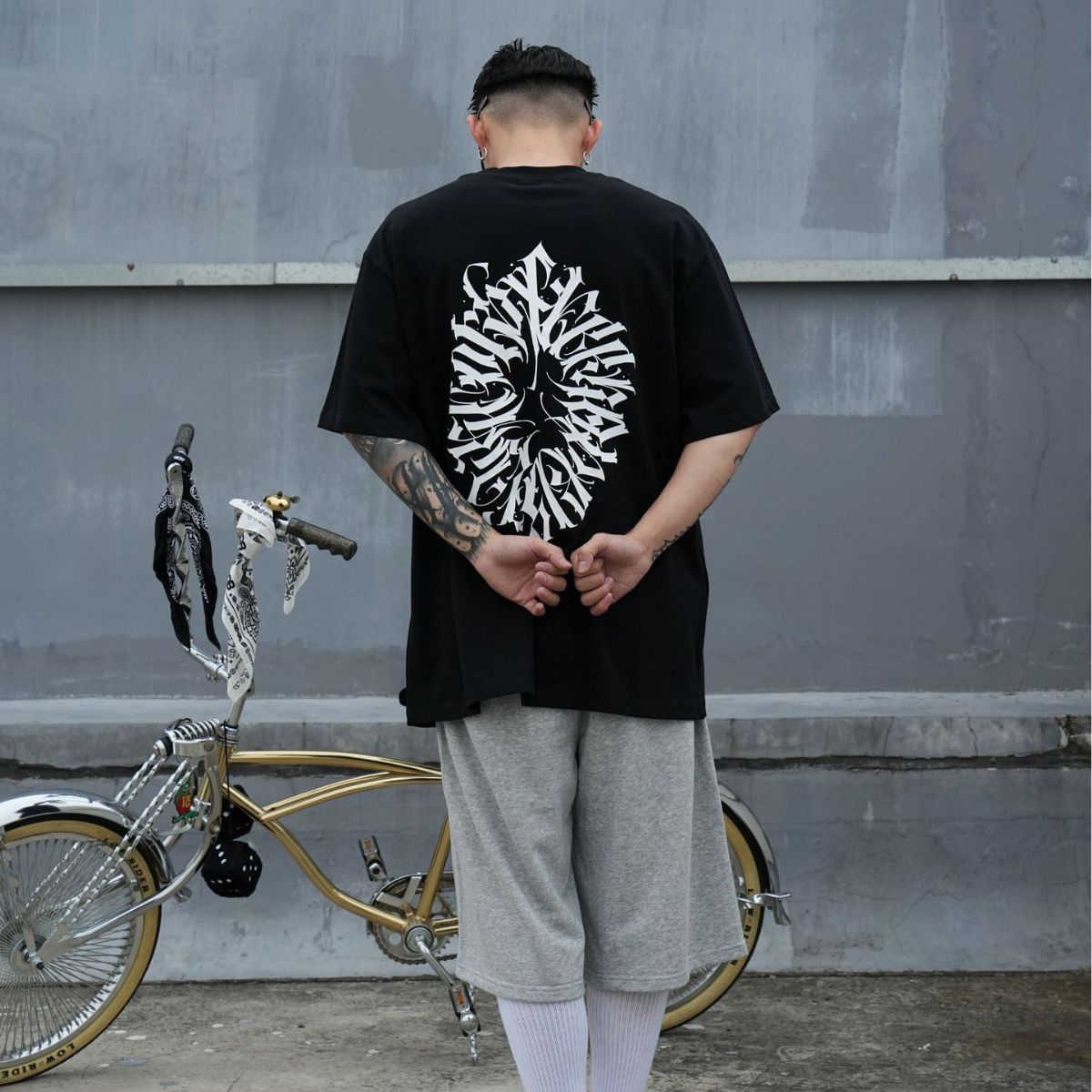 West Coast Graphiti Manuskript Grafik T-Shirt