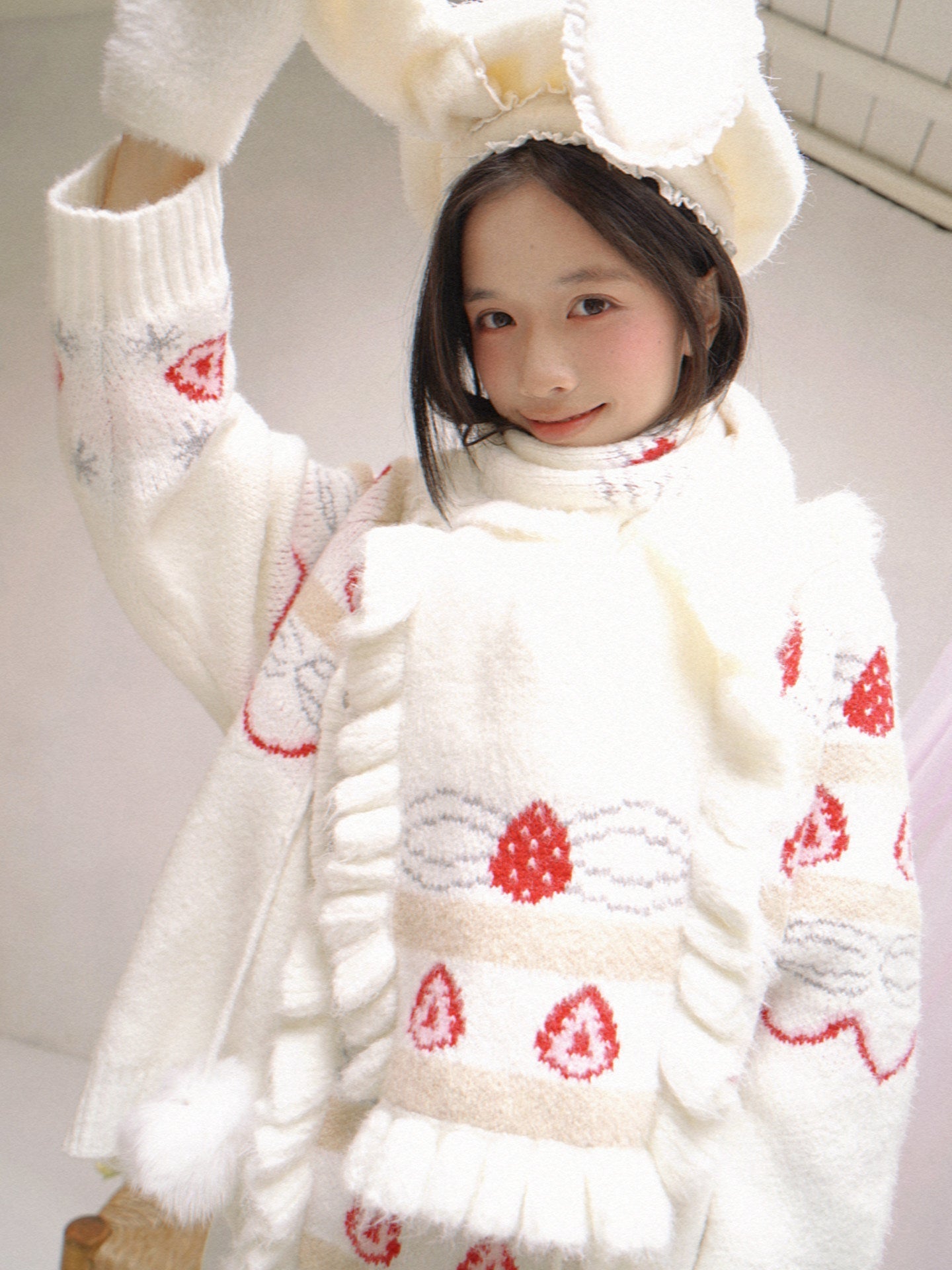 Strawberry Cake Jacquard Scarf