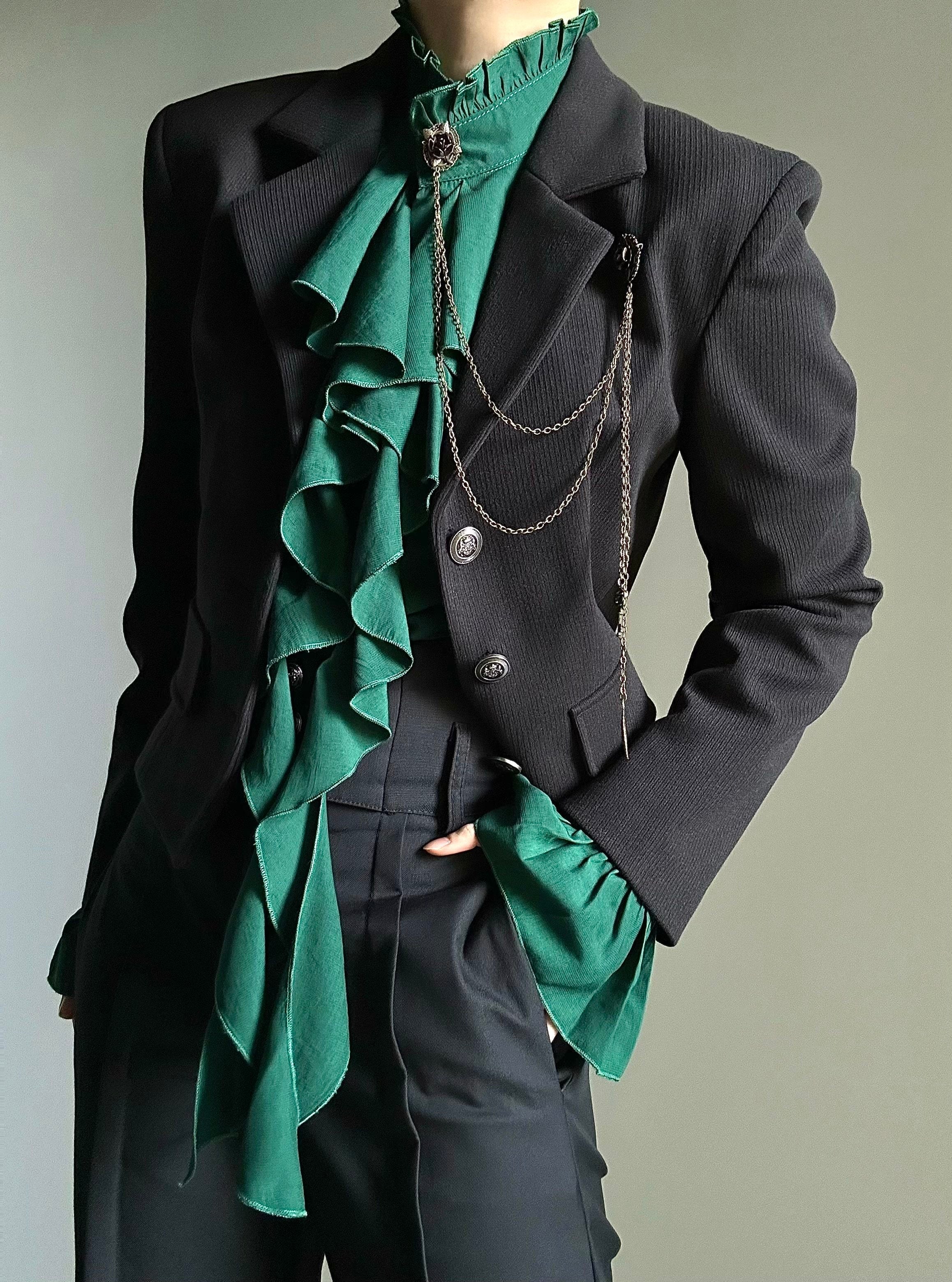 Camicia a maniche lunghe con volant e colletto rialzato