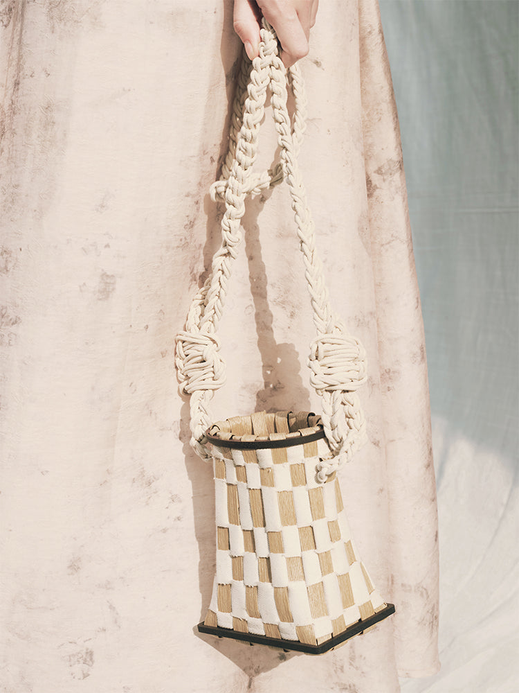 Paper Rattan Vase-Shaped Shoulder Bag