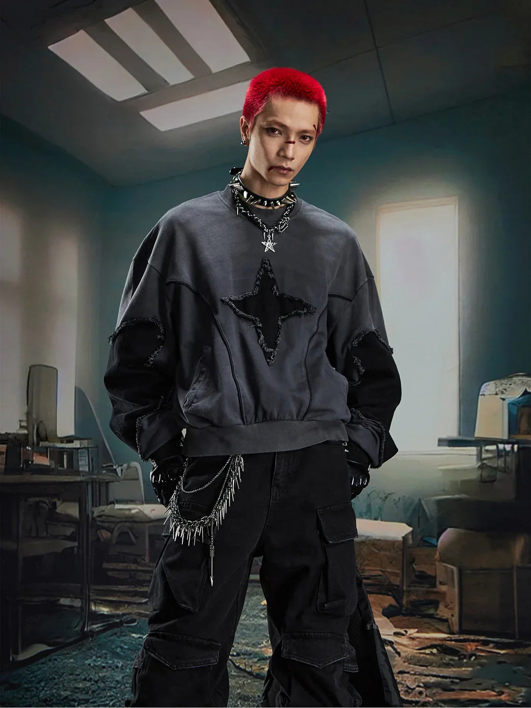 Deconstructed Patchwork Star Raw Hem Oversize Sweatshirt