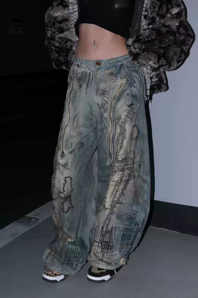 Jeans à broderie à l'aiguille et à la machette
