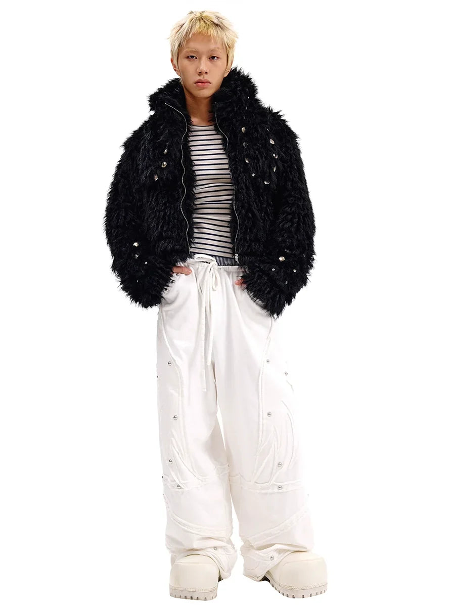 Chaqueta con cremallera y orejas de conejo con tachuelas