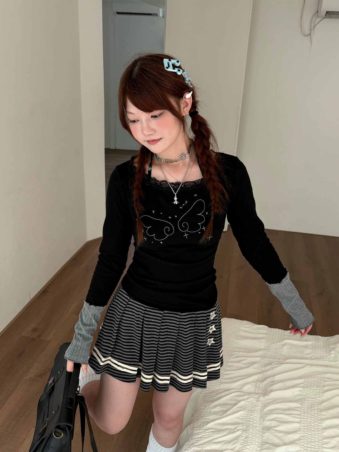 Star Print Pleated Striped Short Skirt