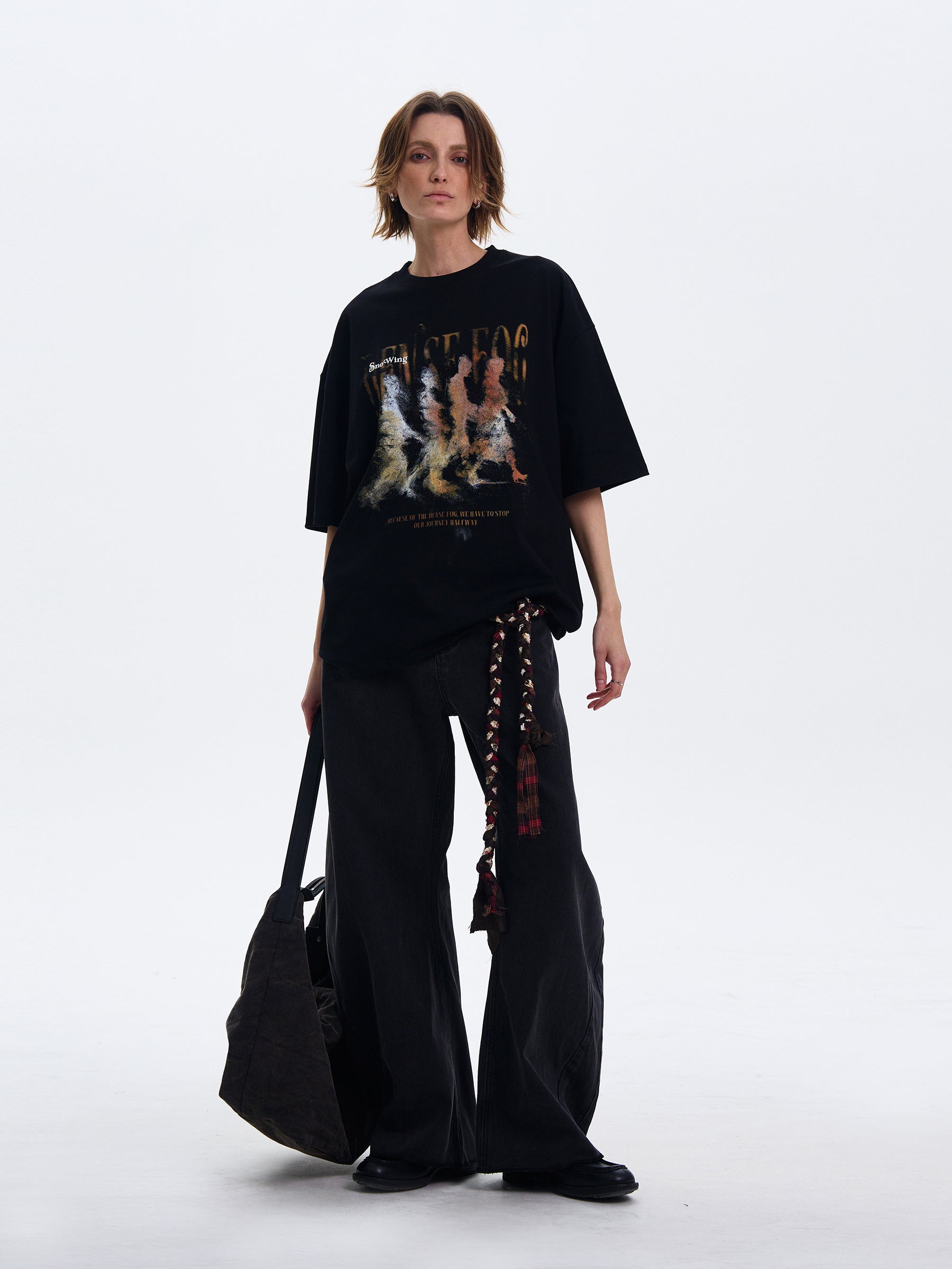 T-shirt imprimé personnage flou