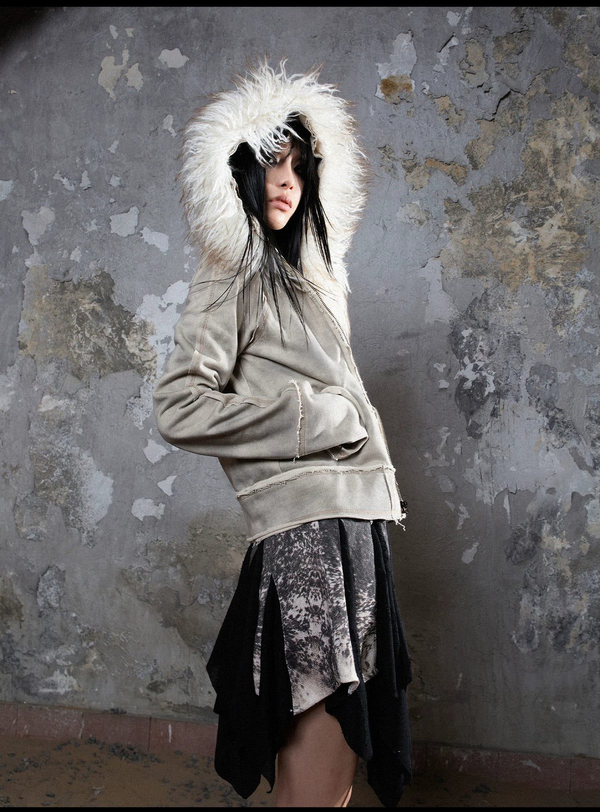 Fake Fur Collar Distressed Short Jacket