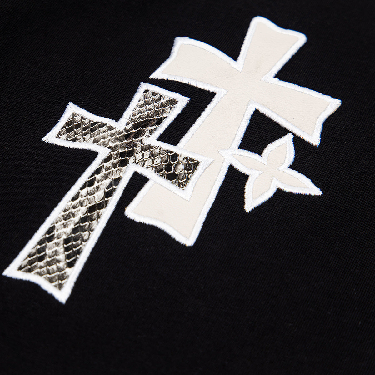 Cotton Cross Applique Embroidery Short Sleeve T-Shirt