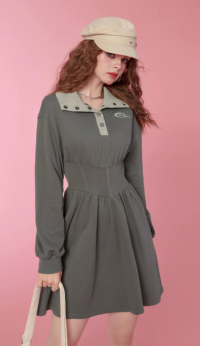 Robe sweat à taille cintrée