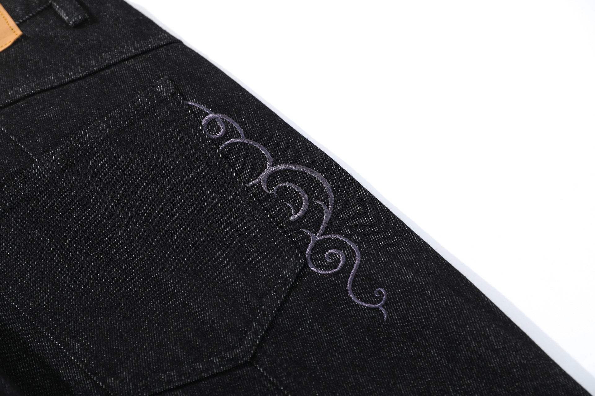 Pocket Embroidery Flare Denim Jeans