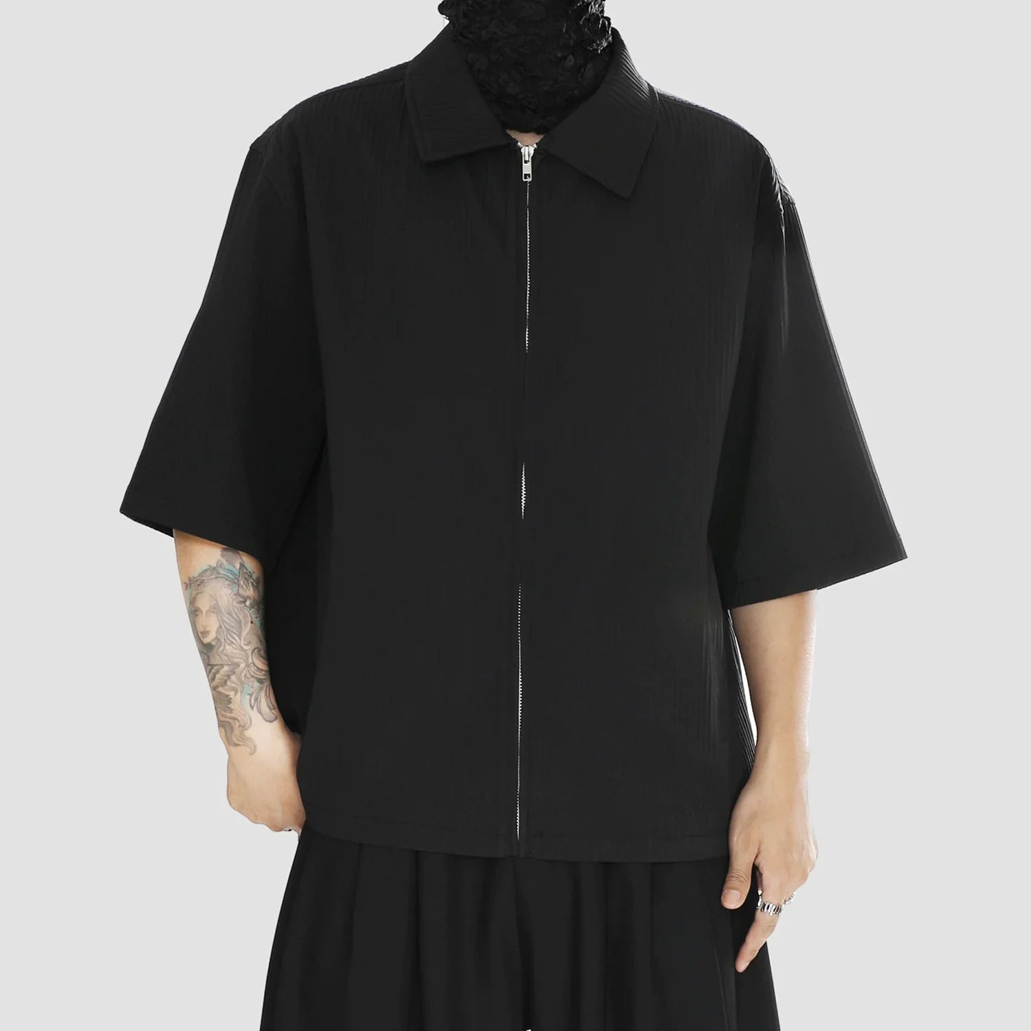Textured Raised-Collar Short Sleeve Shirt