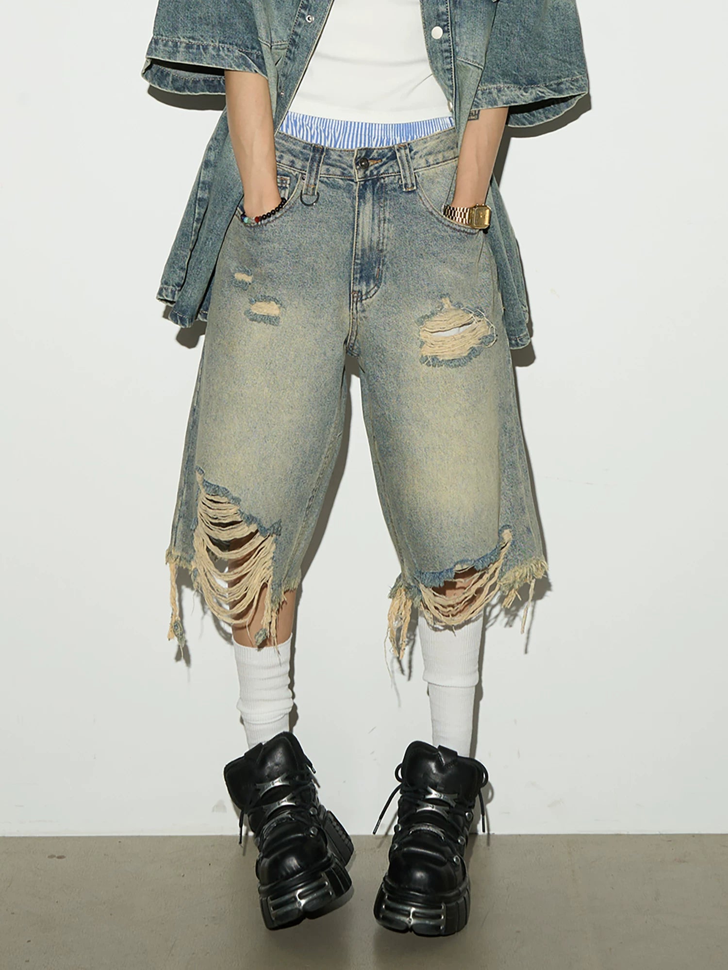 Damage Washed Frayed Hem Half Denim Jeans