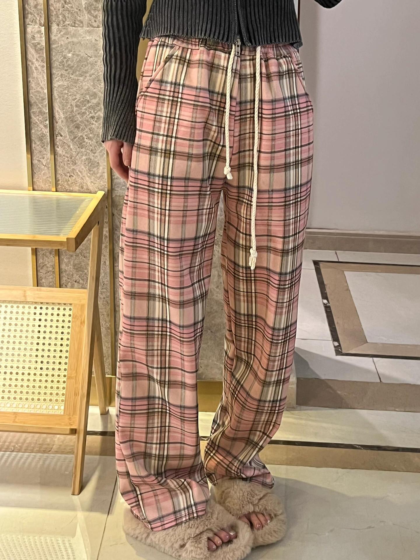 Pantaloni lunghi fino al pavimento aderenti per le vacanze