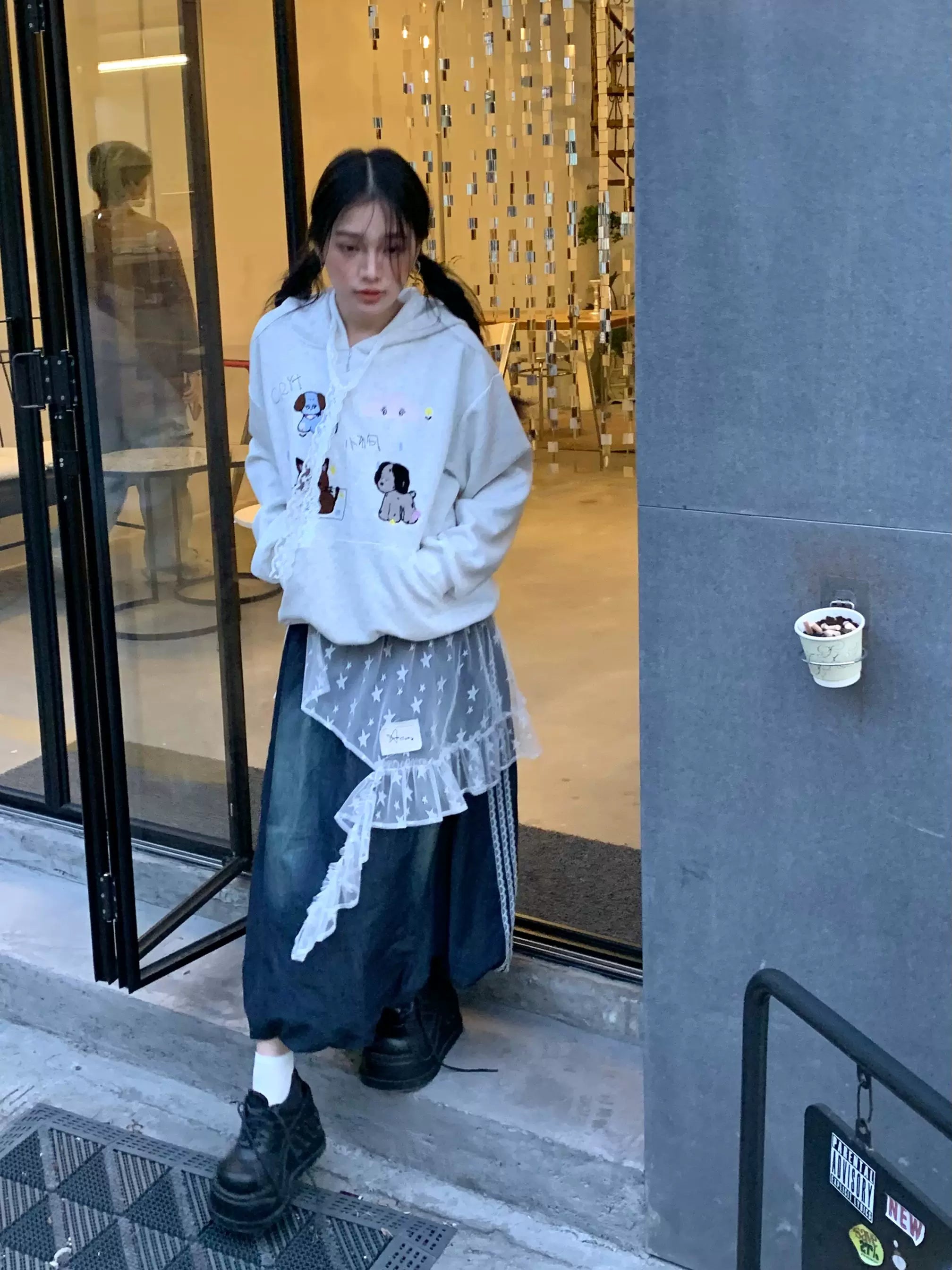 Lace Embroidery Dog Print Oversize Pullover Hoodie