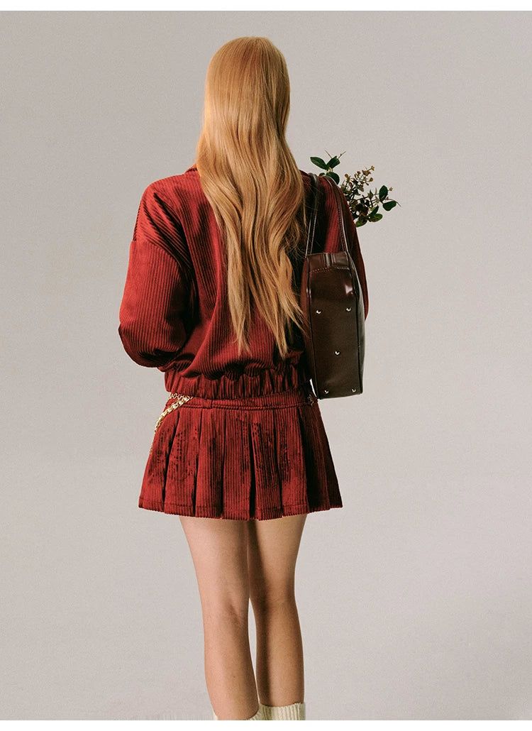 Ensemble veste zippée en velours, jupe courte plissée et jupe sirène