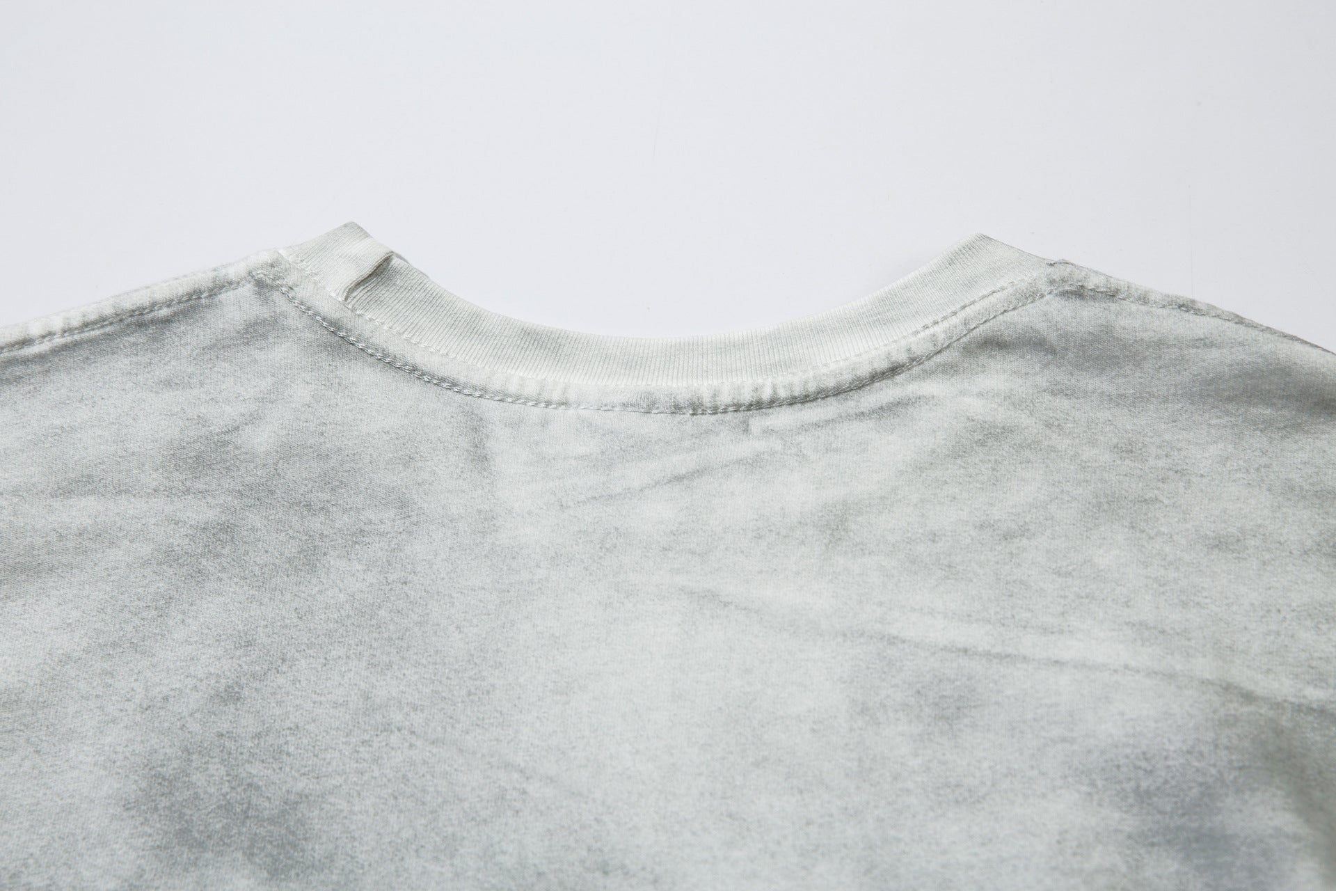 Fake Layered Dirty Dye Print Long Sleeve T-Shirt