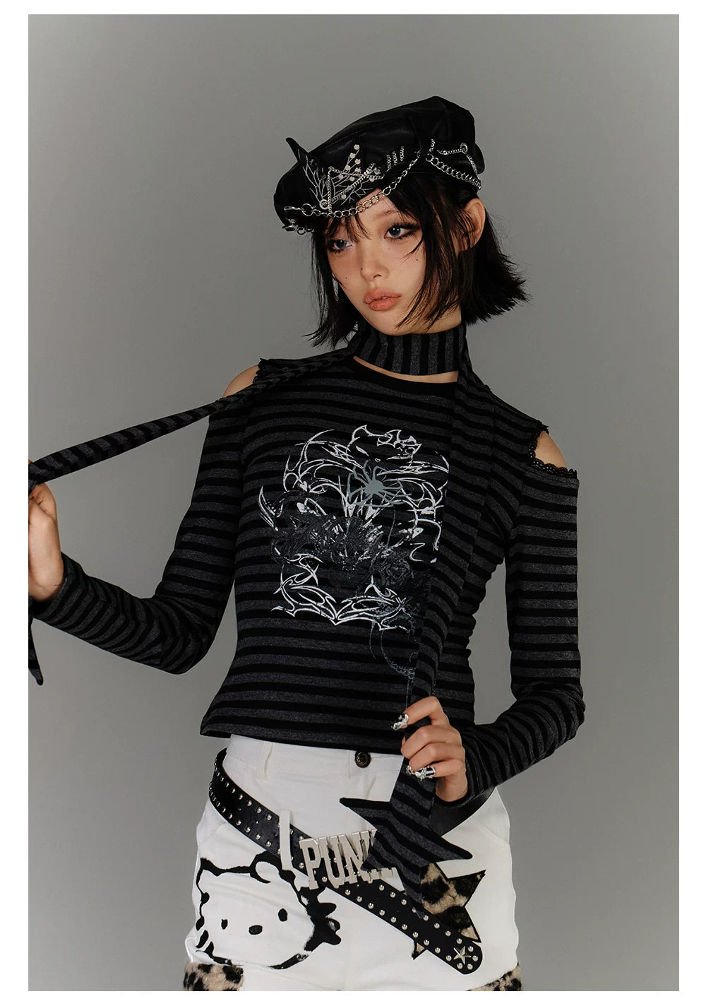 Stripe Graphic Print Cutout High-Neck Long Sleeve T-Shirt & Stripe Star Scarf