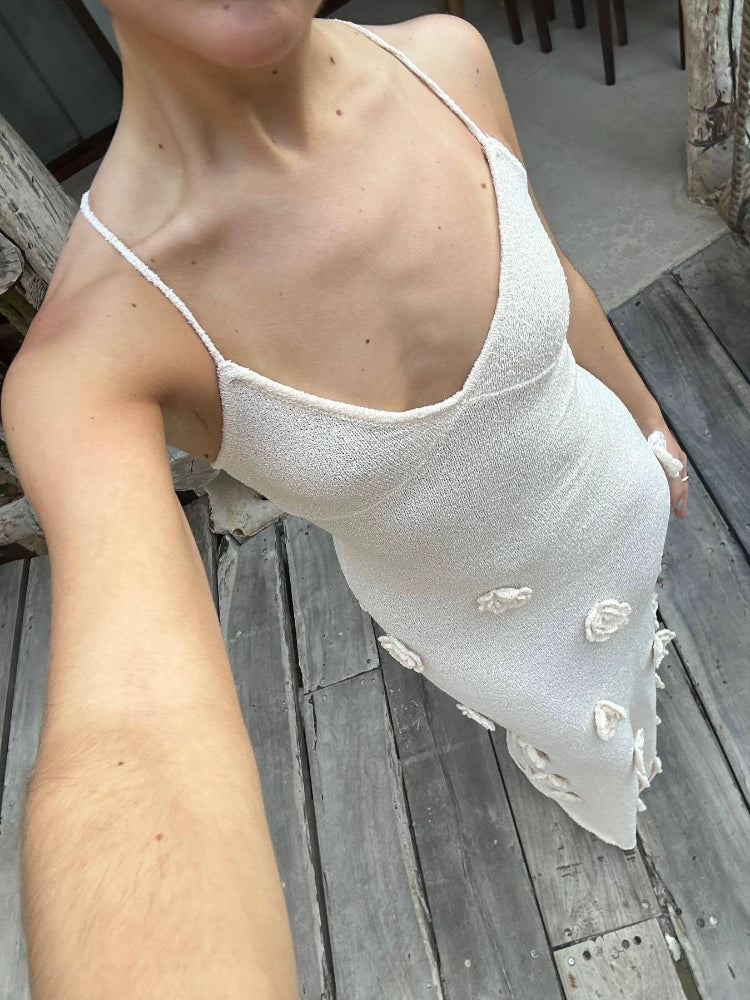 Elegantes Damen-Maxikleid mit 3D-Blumendekor, rückenfrei und gestrickt