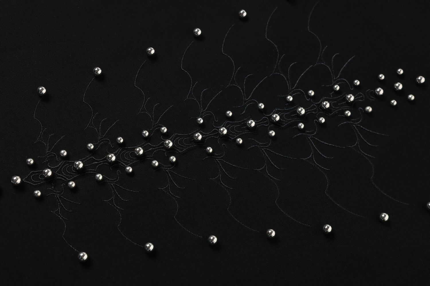 Rivet Design Short Sleeve T-Shirt