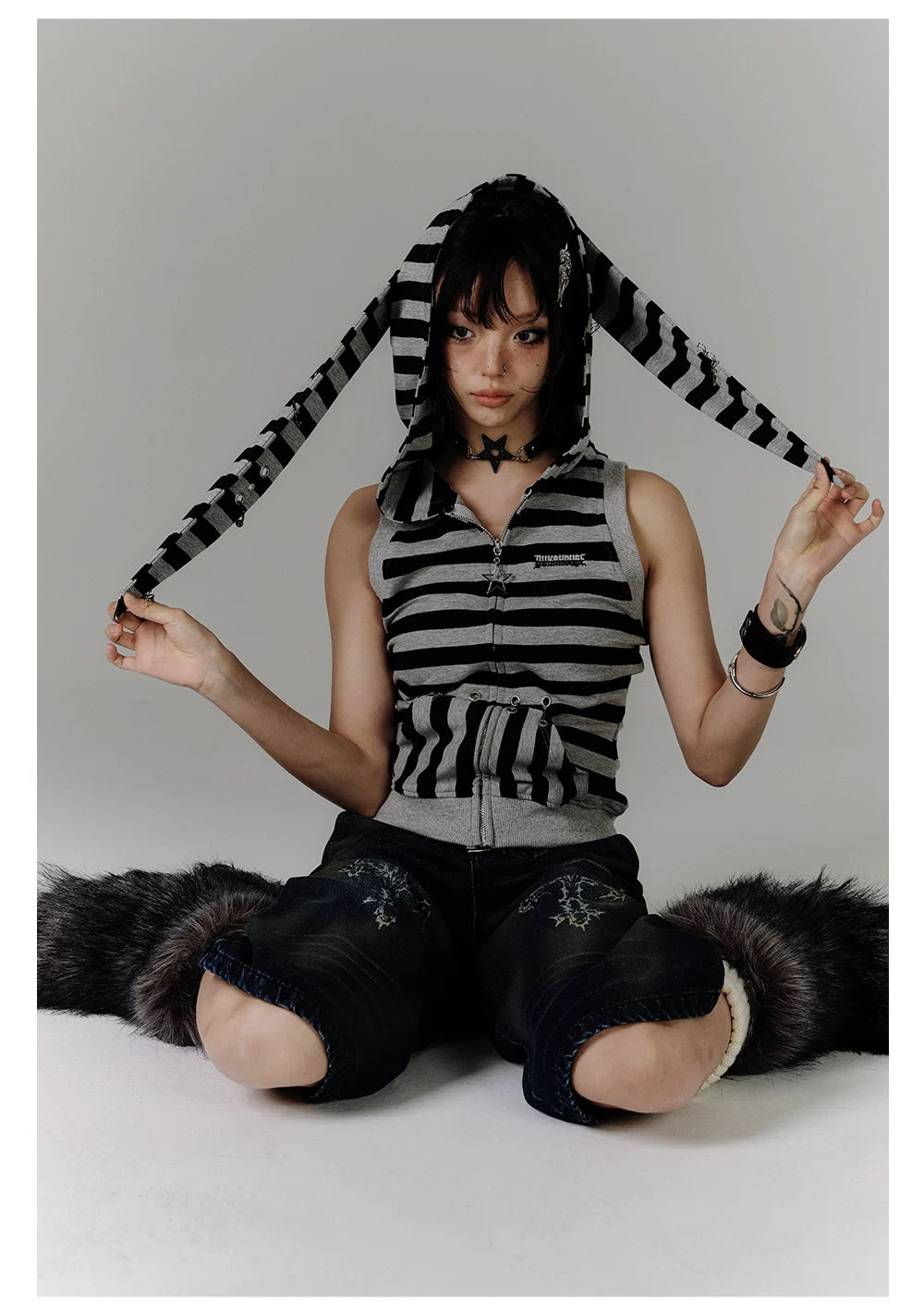 Stripe Zipper Hooded Sleeveless T-Shirt
