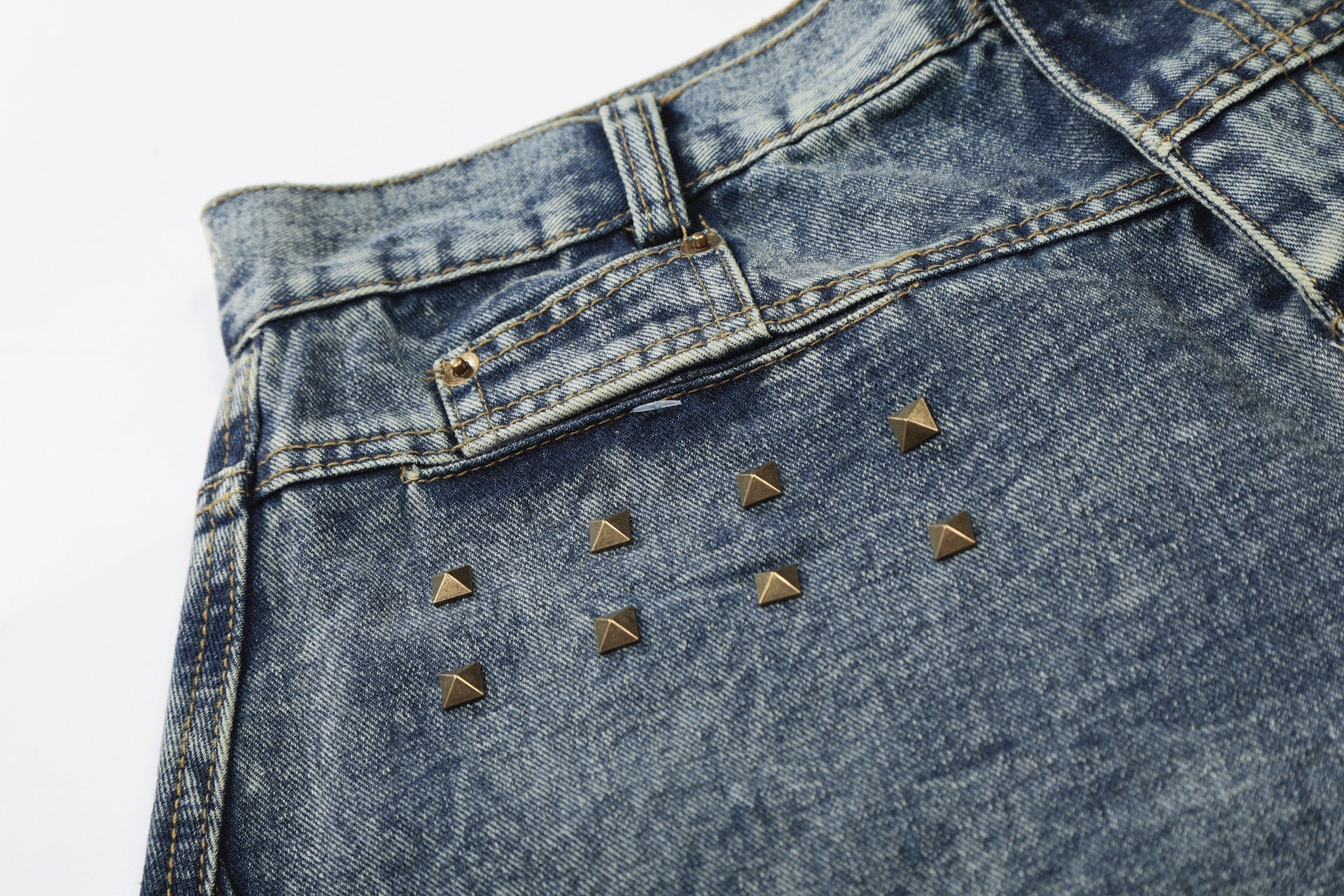 Washed Studs Panel Cropped Denim Jort