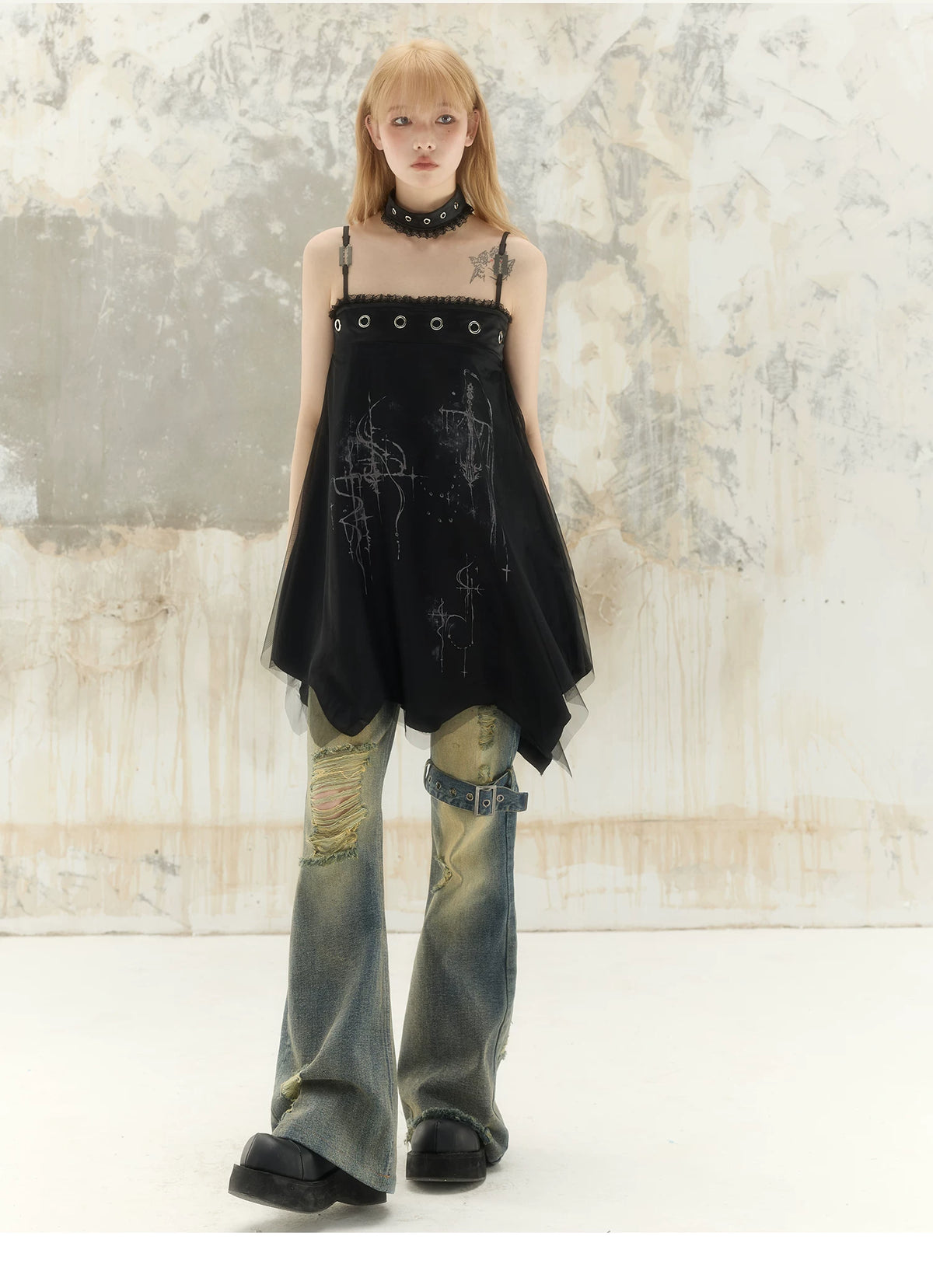 Washed Low-Waist Flare Denim Jeans & Short Skirt