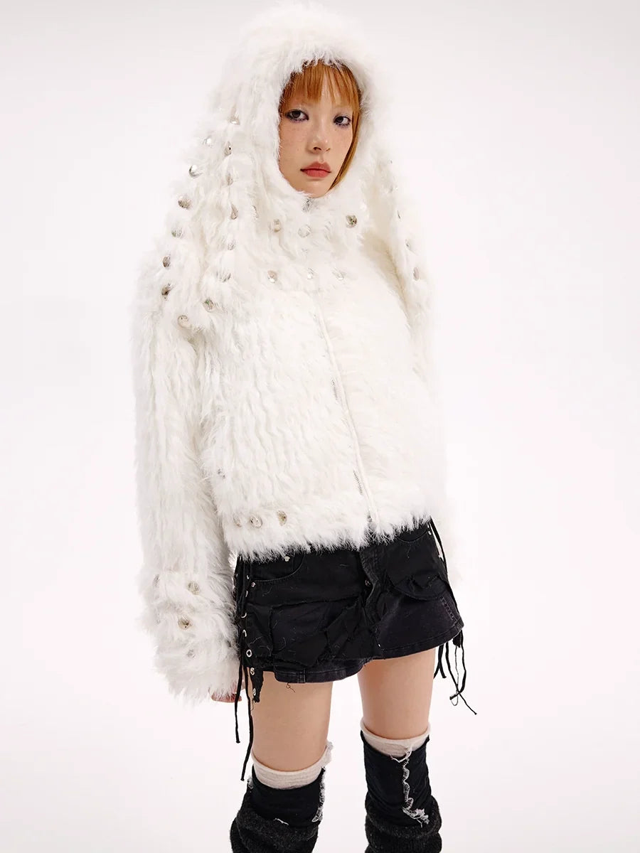 Chaqueta con cremallera y orejas de conejo con tachuelas
