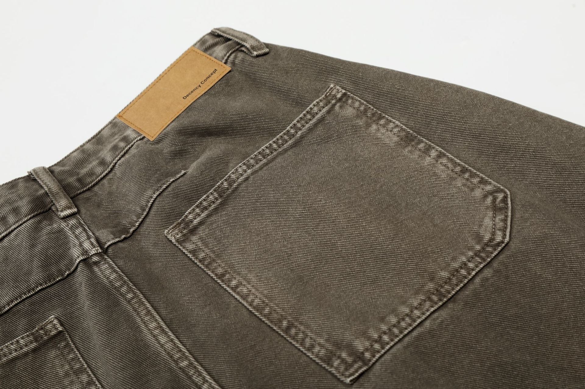 Multi-Button Pleats Wide Leg Barrel Denim Jeans