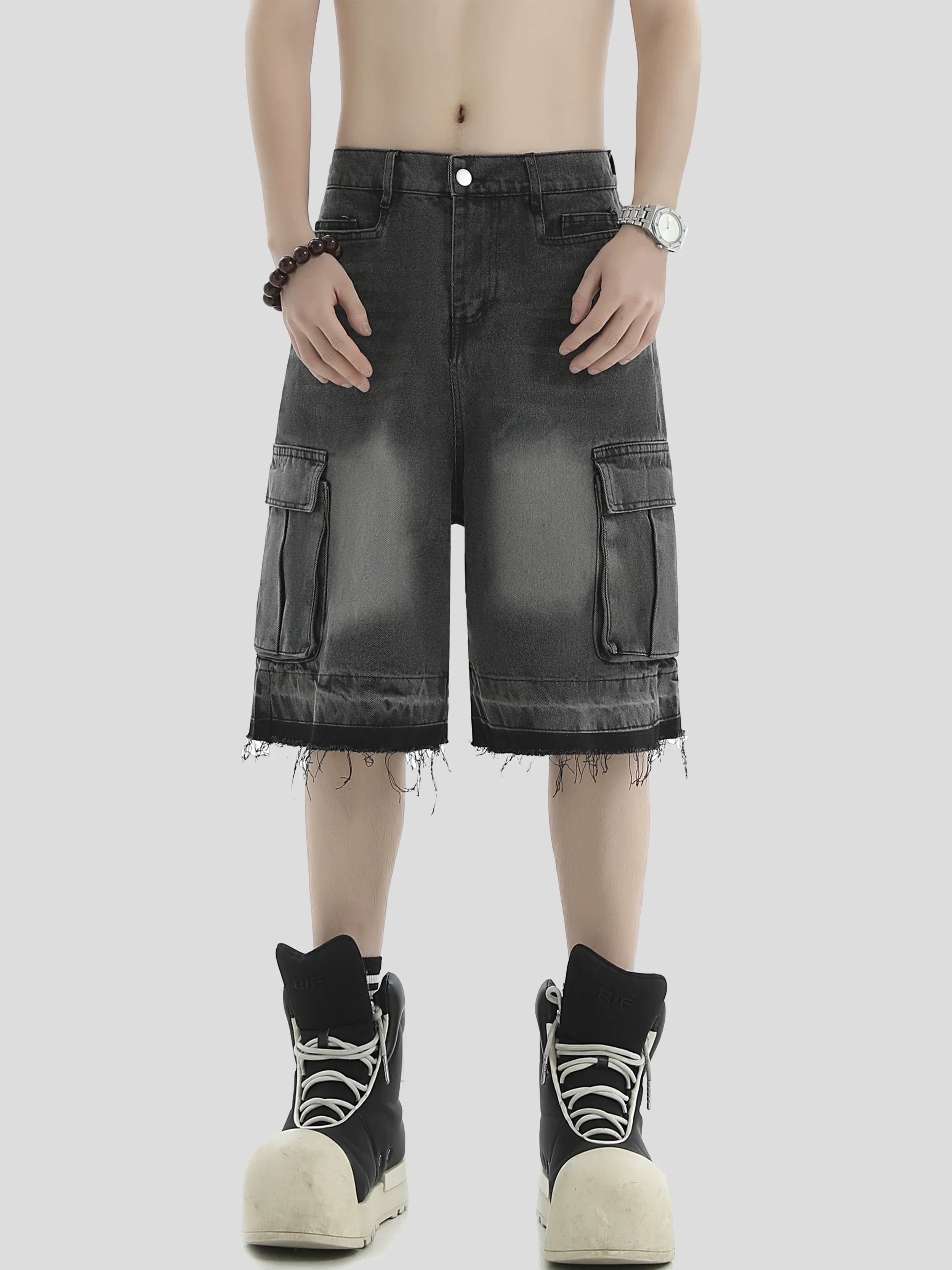 Damage Gradation Denim Short Pants