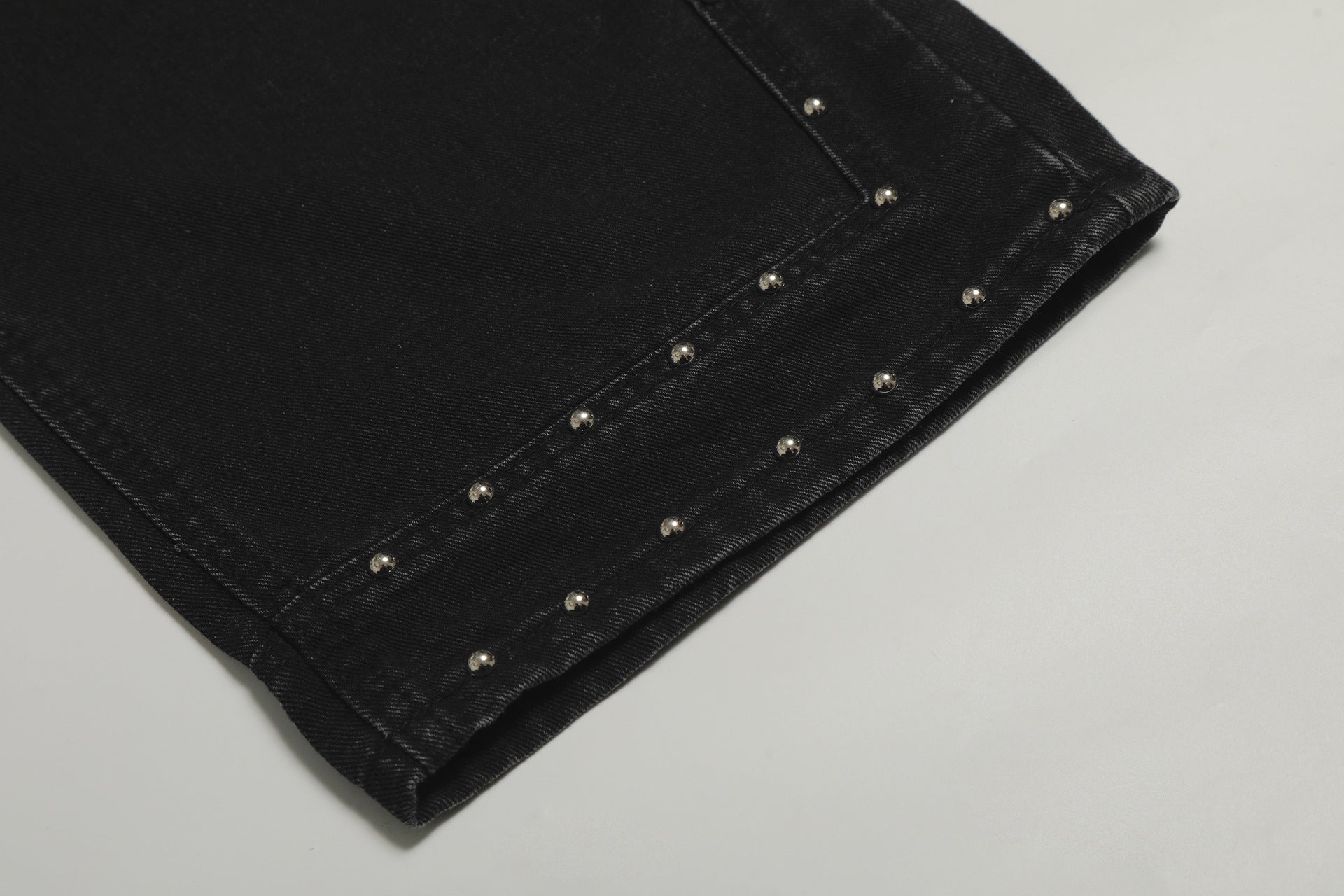 Washed Studs Detail Wide Leg Denim Jeans
