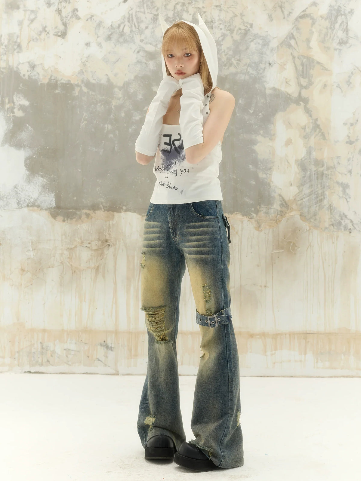 Washed Low-Waist Flare Denim Jeans & Short Skirt