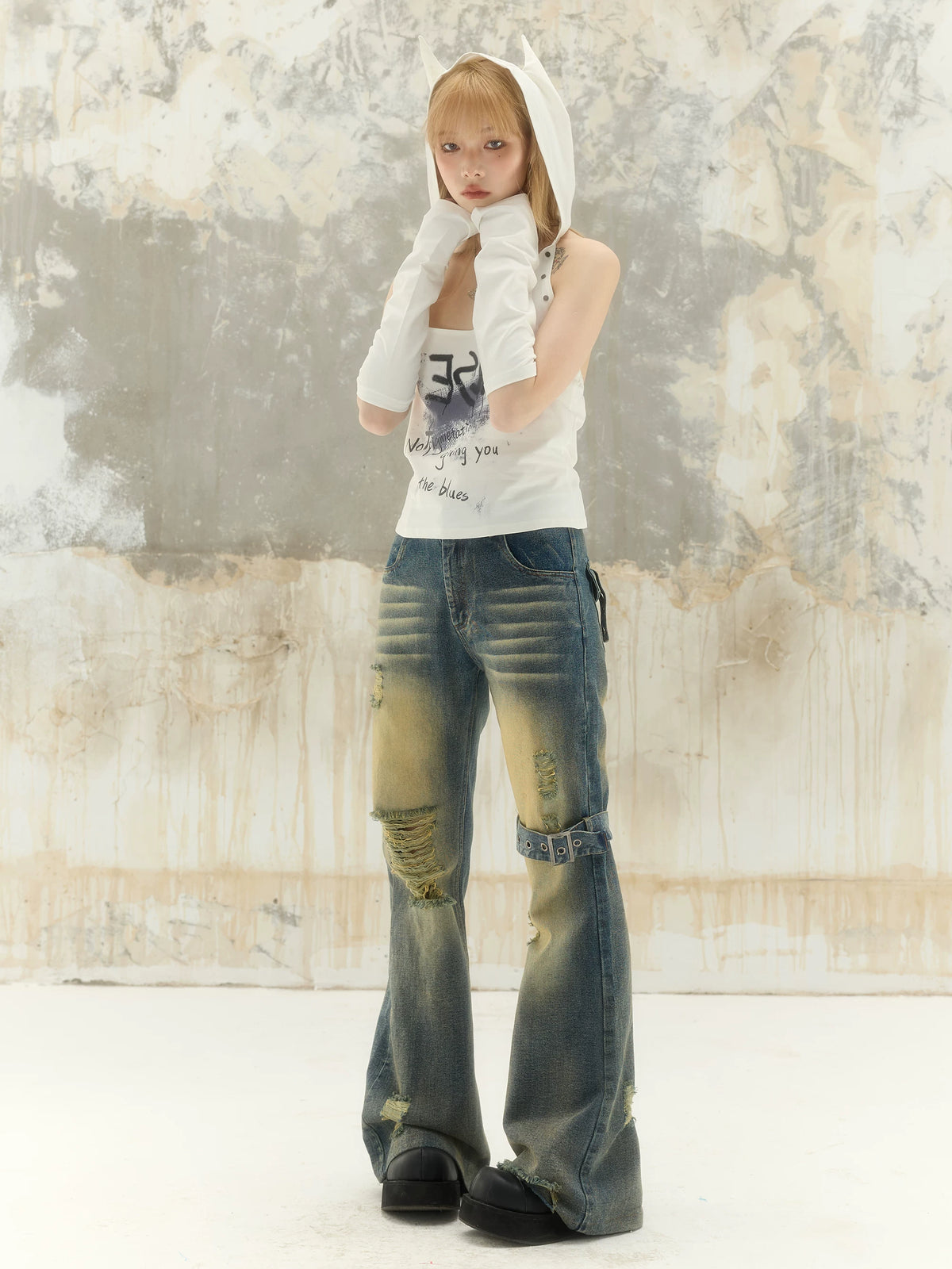 Washed Low-Waist Flare Denim Jeans & Short Skirt