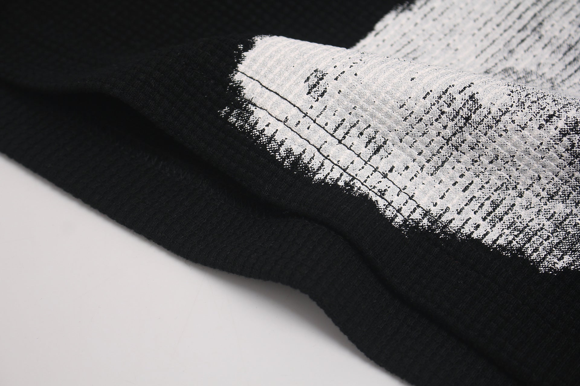 Cross Figure Studs Short Sleeve T-Shirt