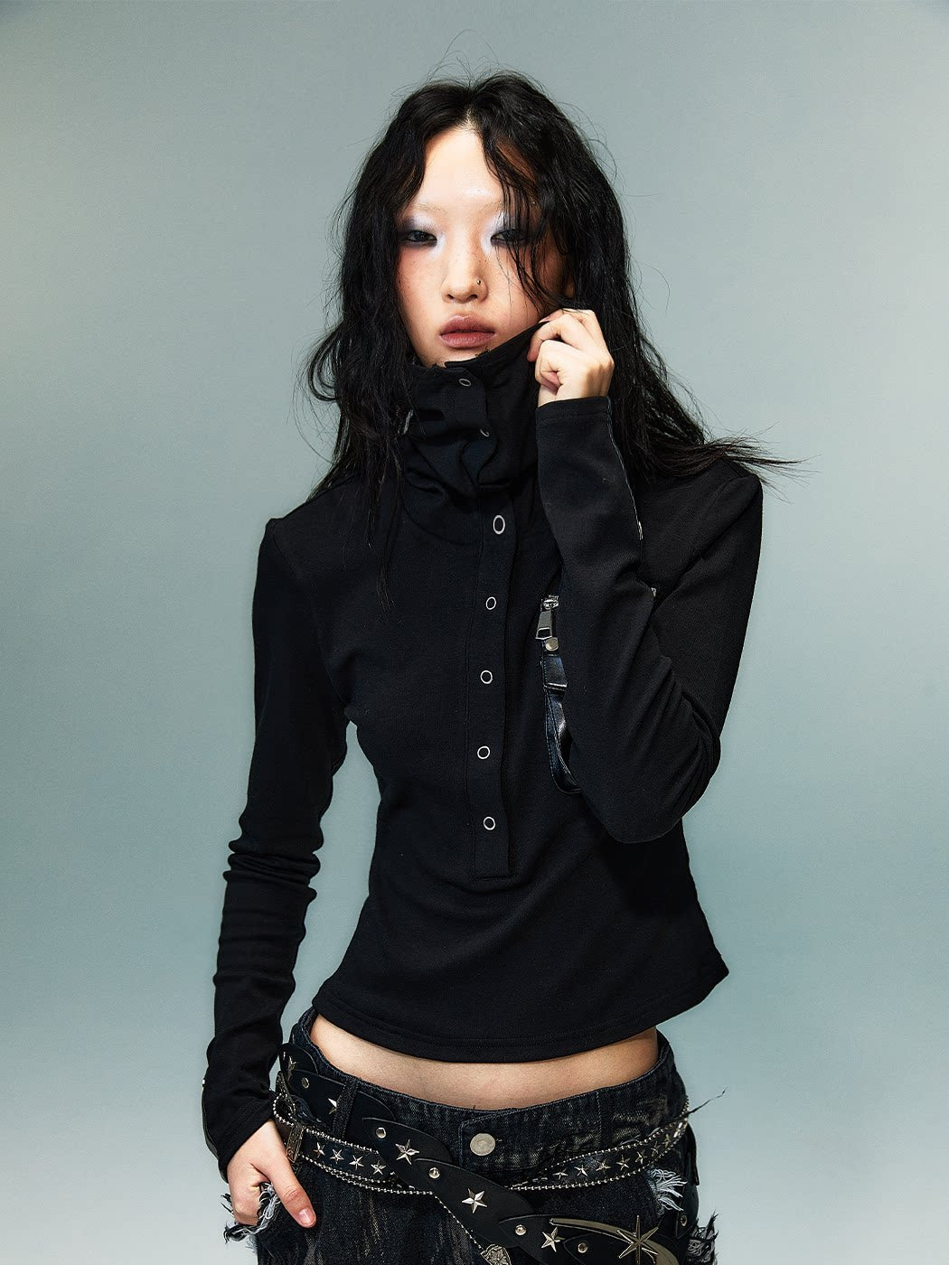 High-Neck Convertible Slim Knit Long Sleeve Shirt