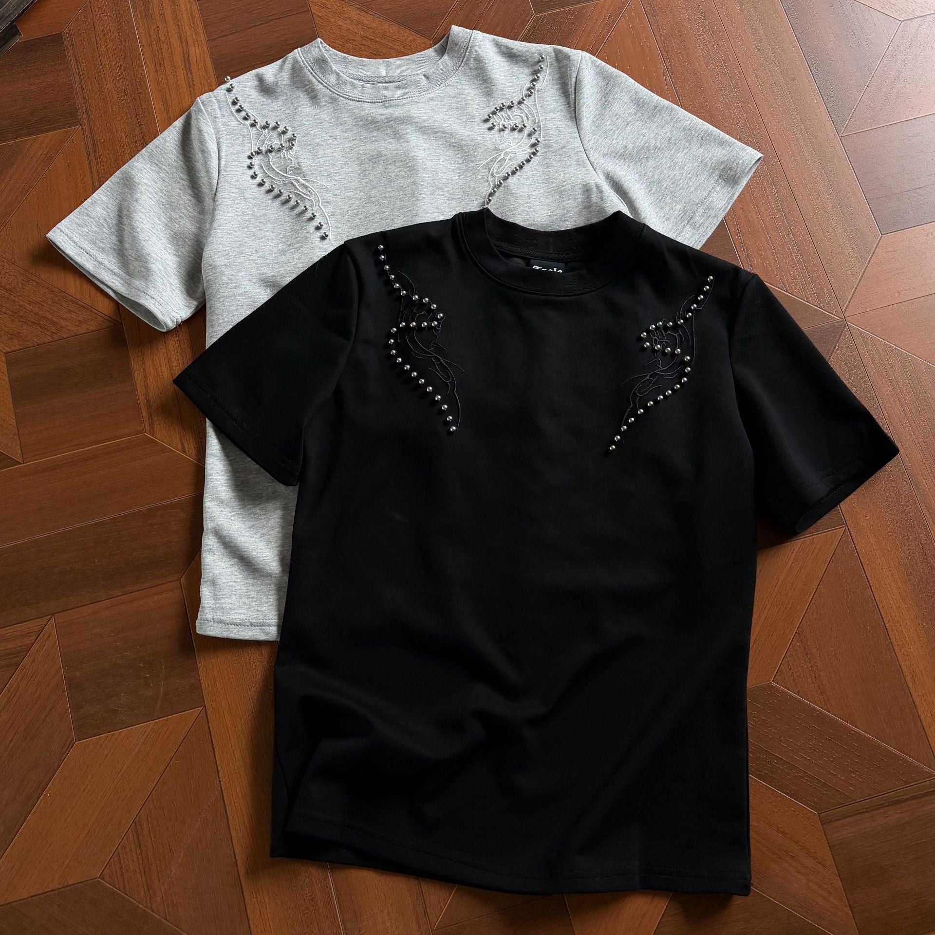 Rivet Design Short Sleeve T-Shirt