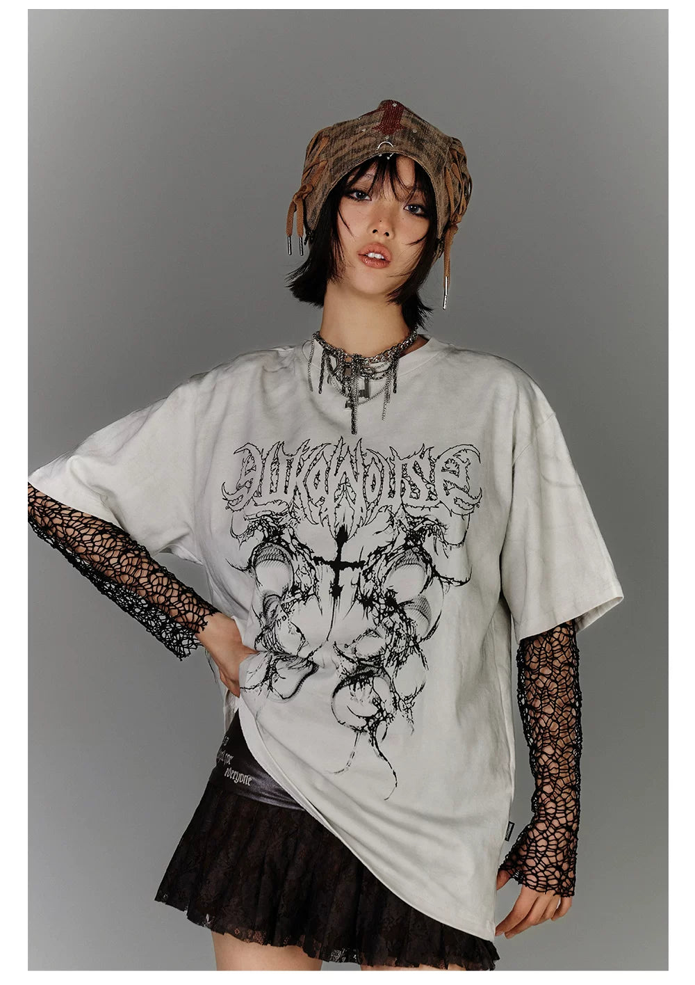 Washed Damage Oversize Short Sleeve T-Shirt & Spiderweb Mesh Long Sleeve Shirt