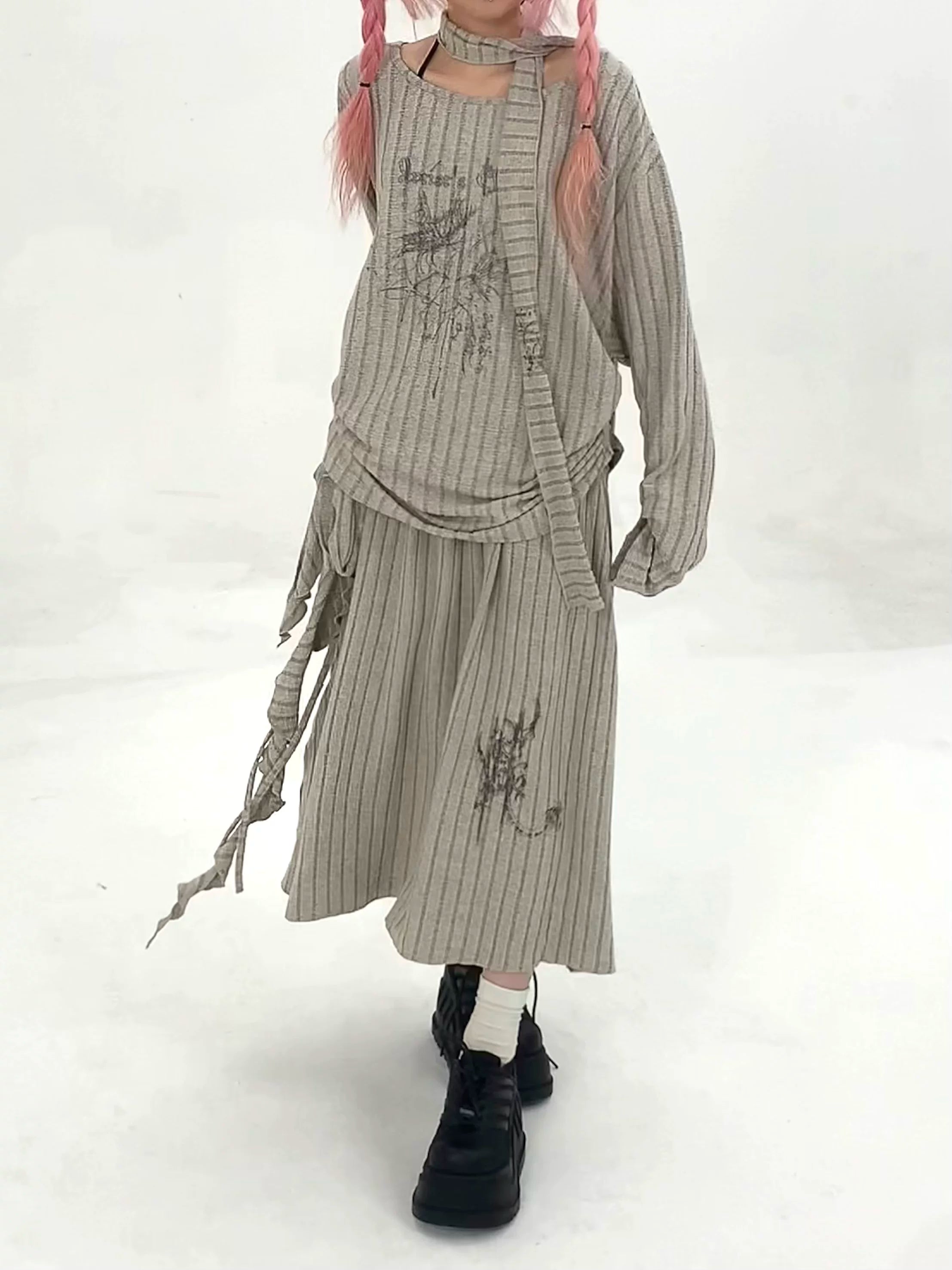 Graphic Print Lace-Up Pleated A-Line Midi Skirt