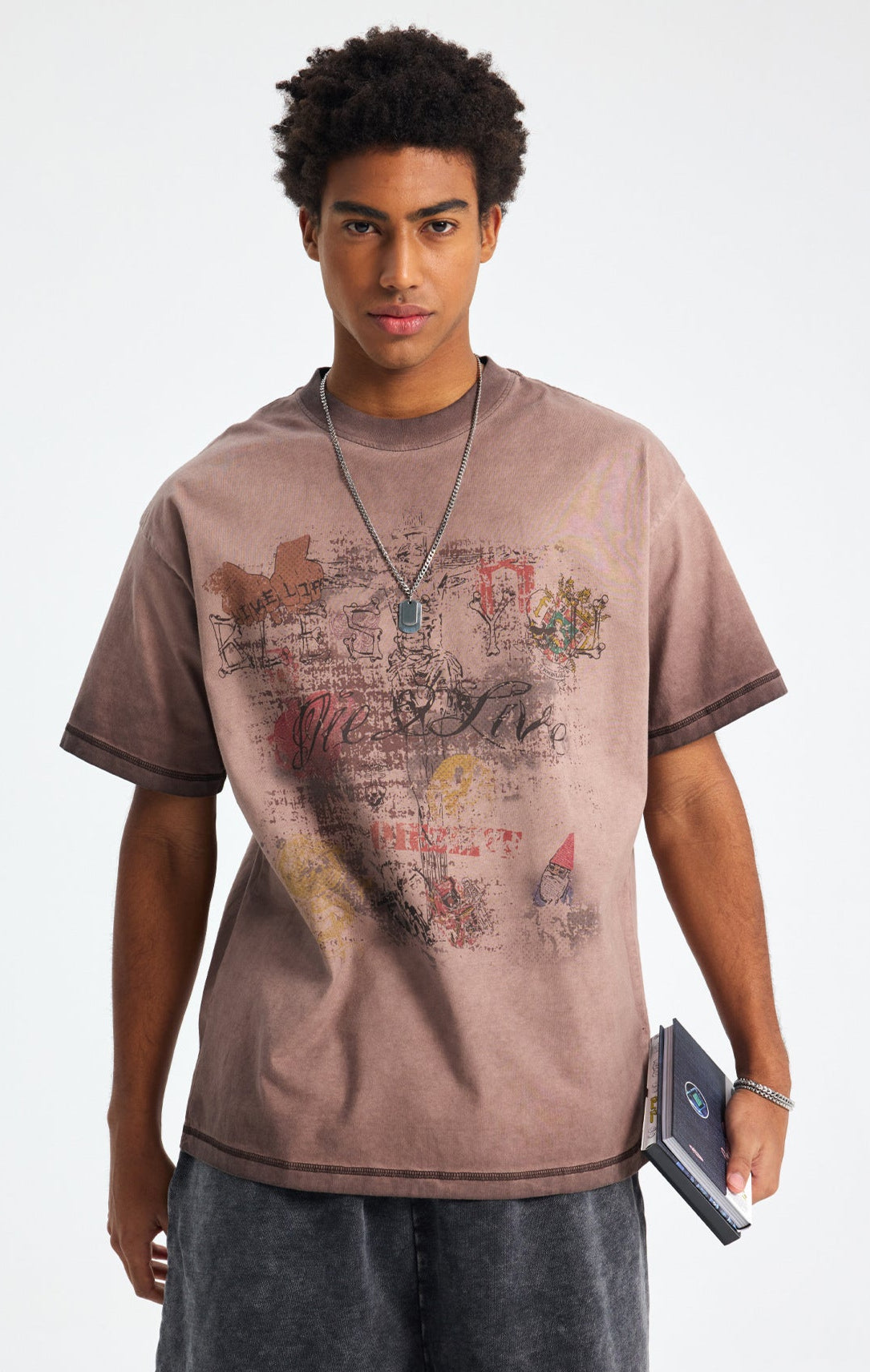 Camiseta estampada desgastada y lavada DIE &amp; LIVE