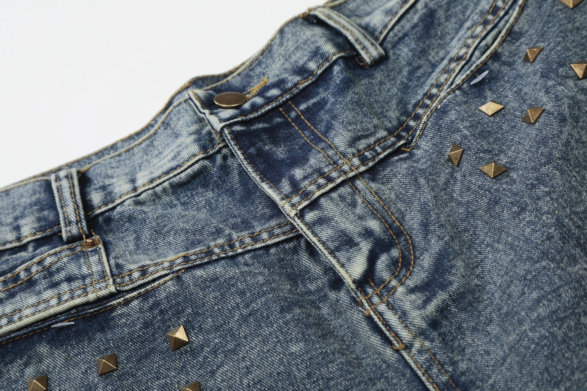 Washed Studs Panel Cropped Denim Jort