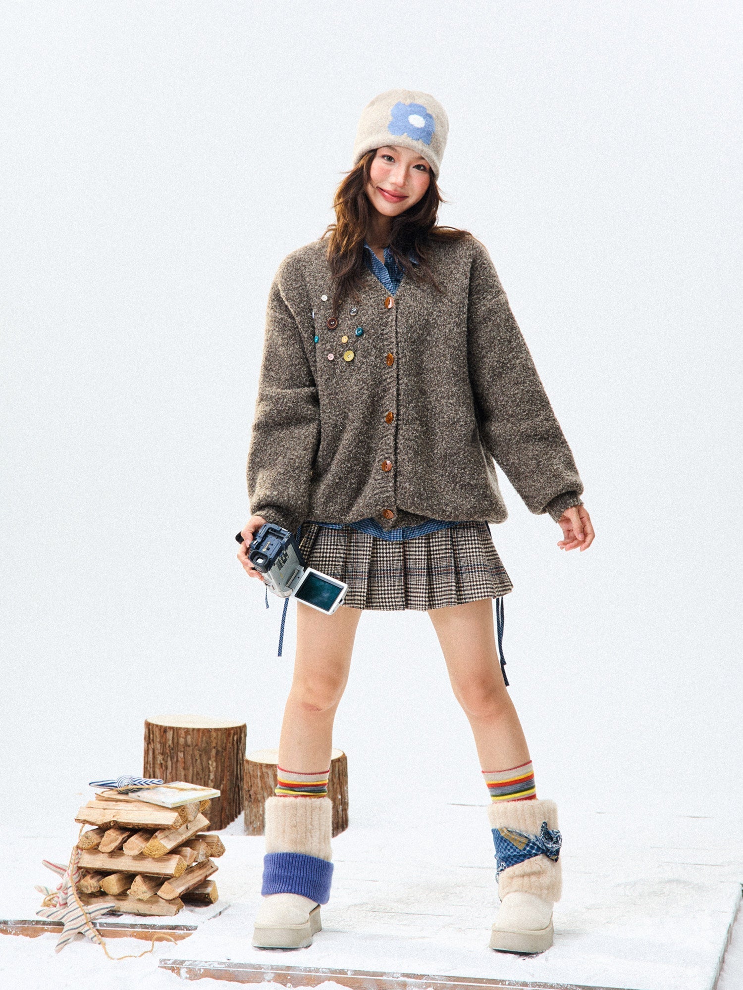 Crew Neck Button-Up Knit Cardigan