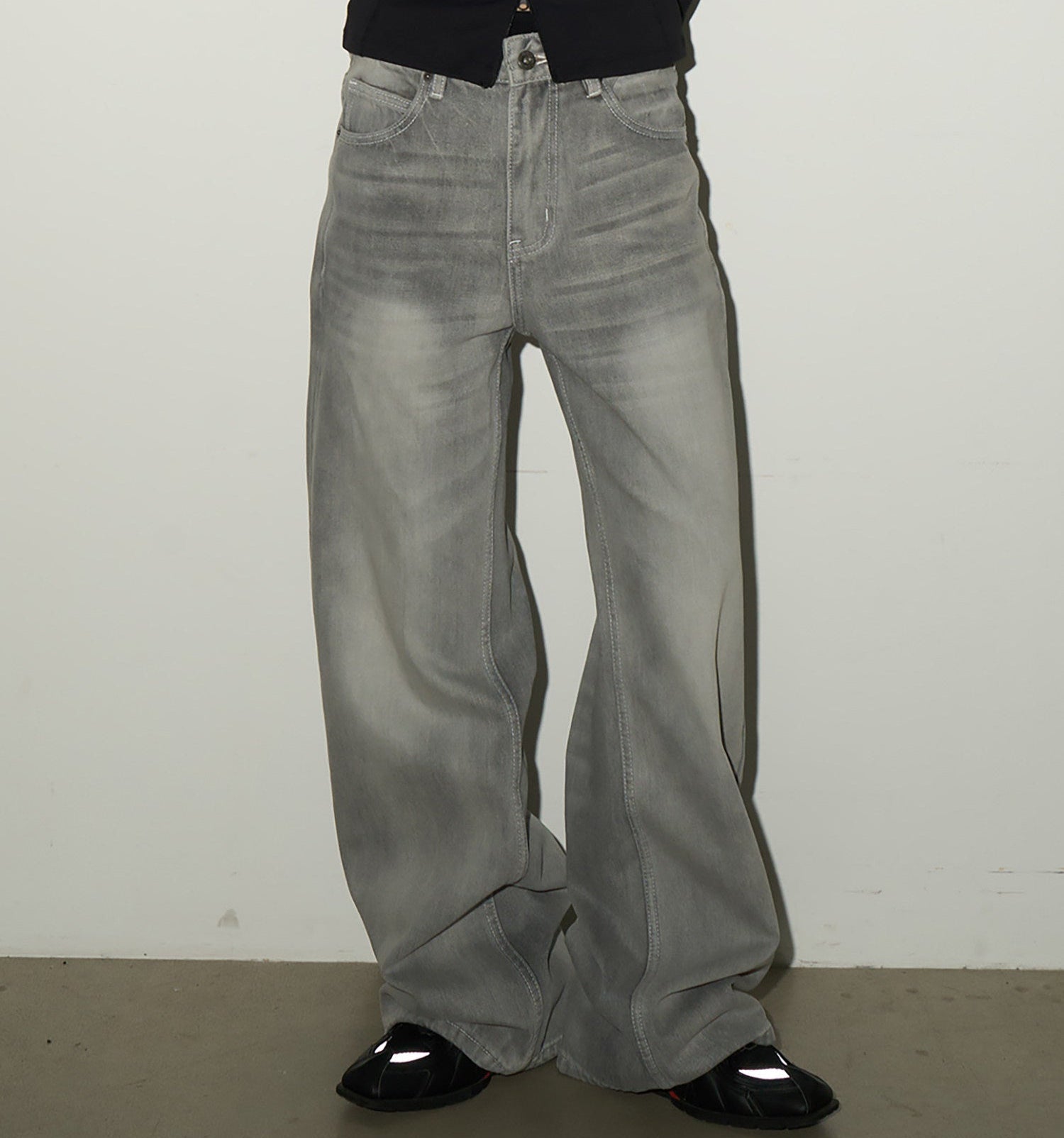 Washed Wide Leg Denim Jeans