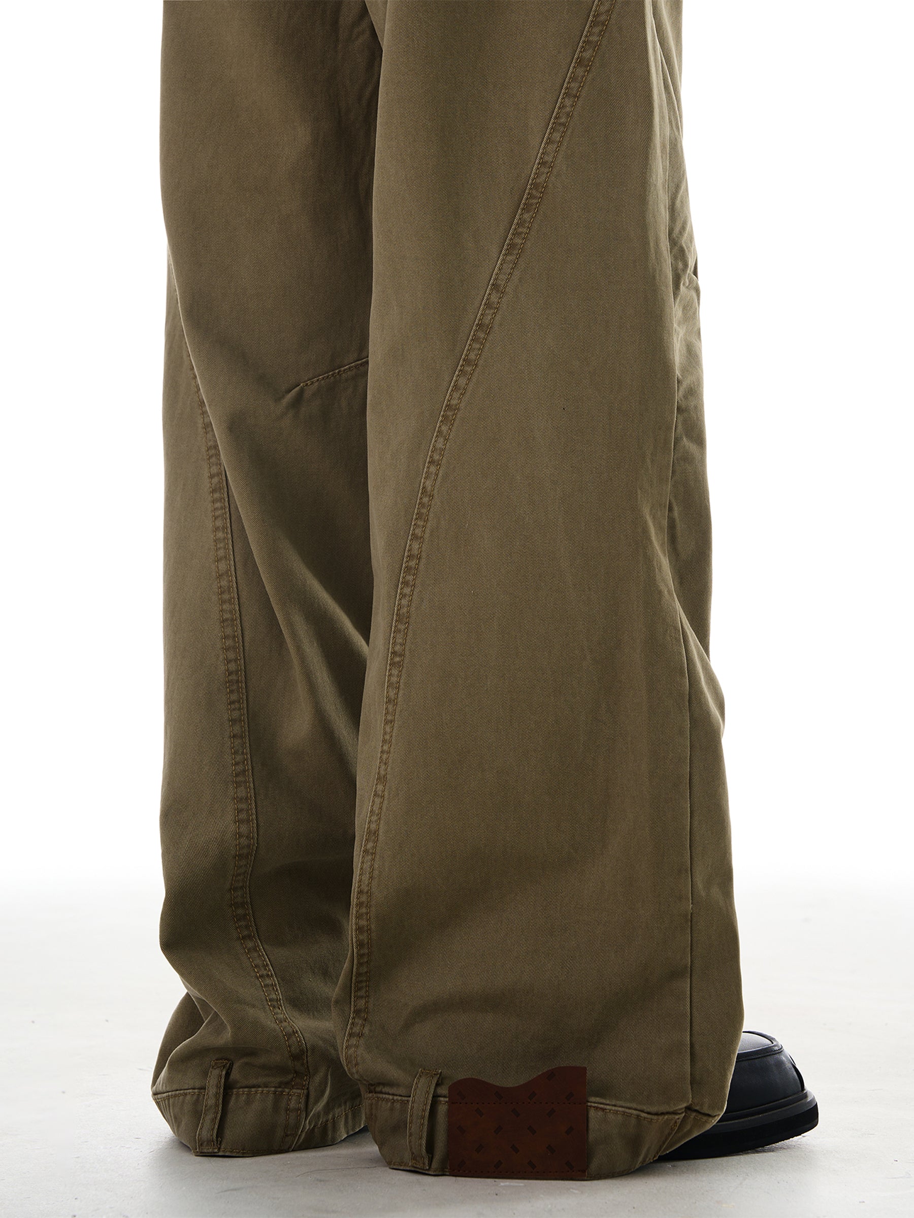Pantalon inversé Scimitar déconstruit