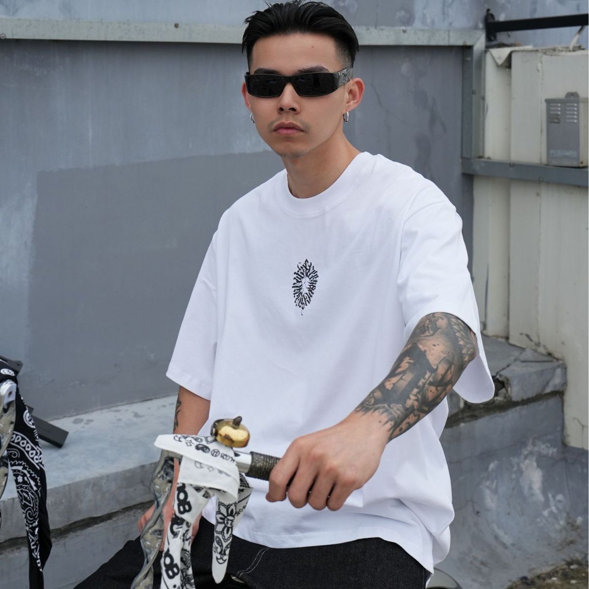 West Coast Graphiti Manuskript Grafik T-Shirt