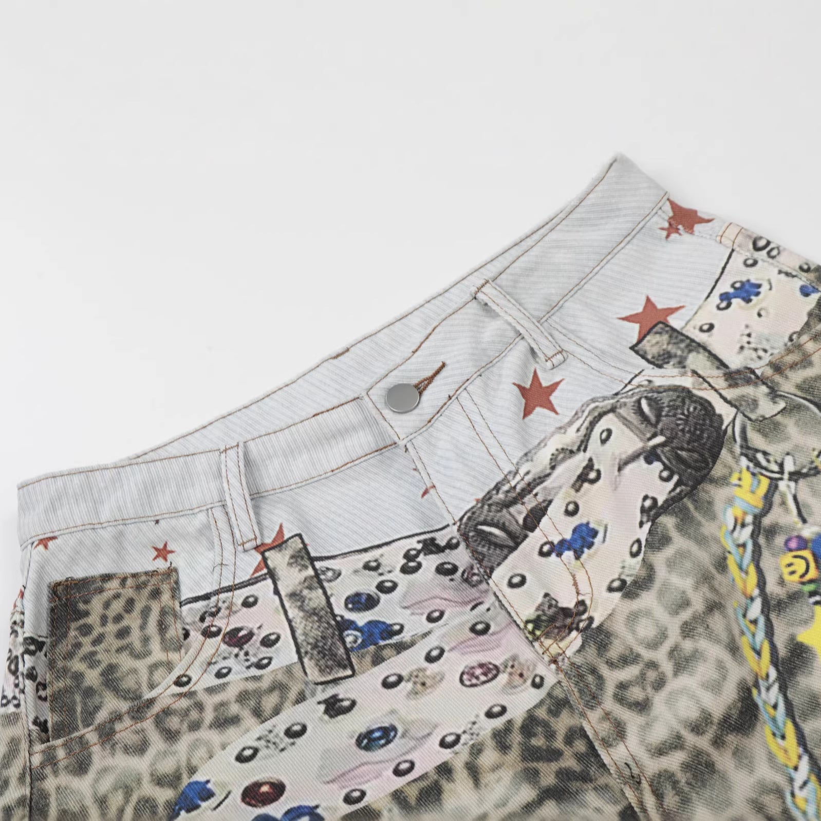Allover Leopard Print Wide Leg Short Denim Jeans