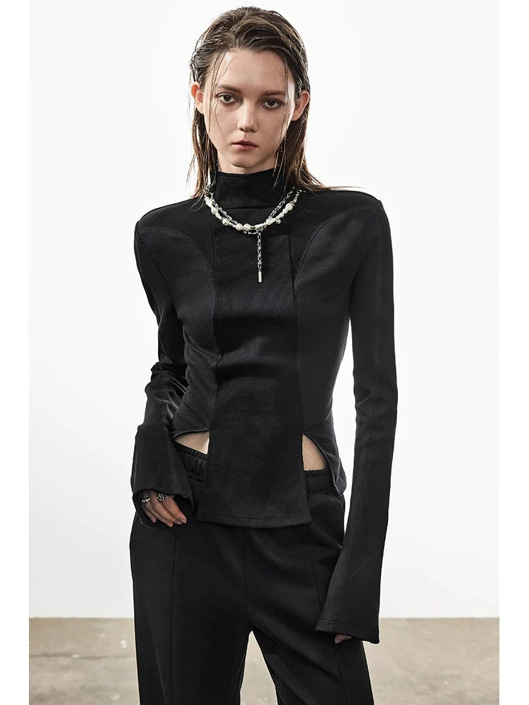 Pull en maille à col montant fendue