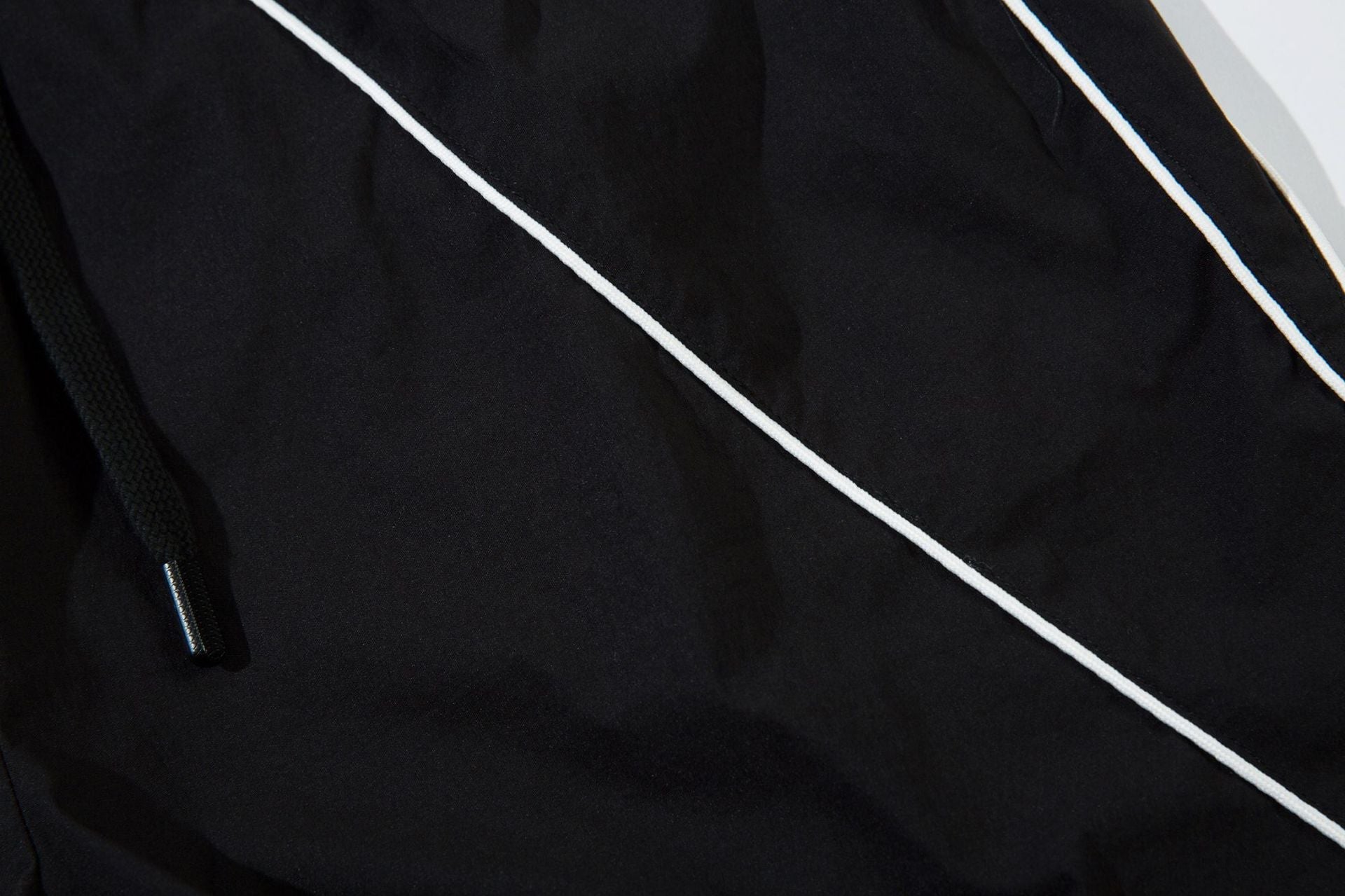 Line Design Wide Leg Curved Pants