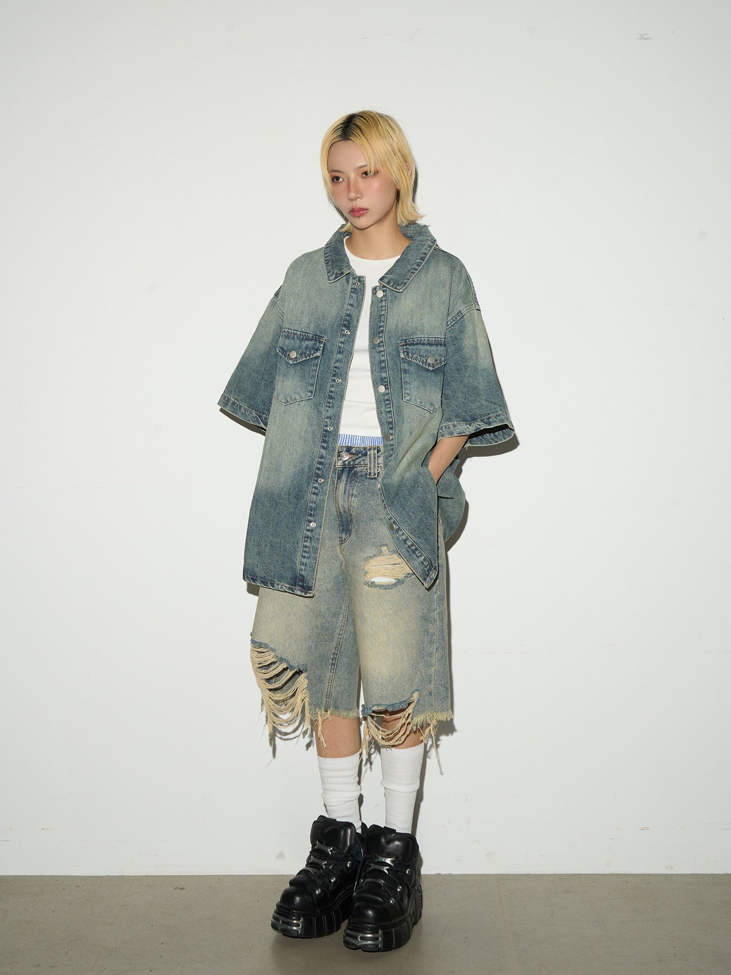 Damage Washed Frayed Hem Half Denim Jeans