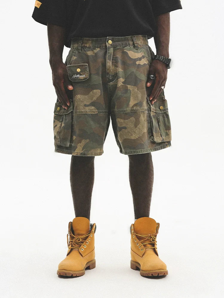 Washed Multi-Pocket Wide Leg Cargo Short Pants