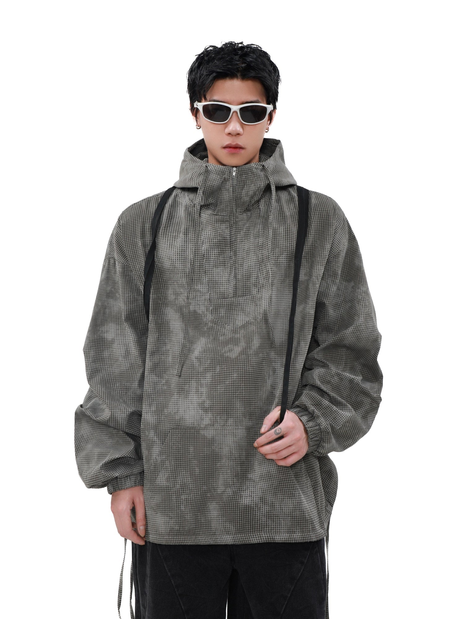 Sudadera con capucha y media cremallera