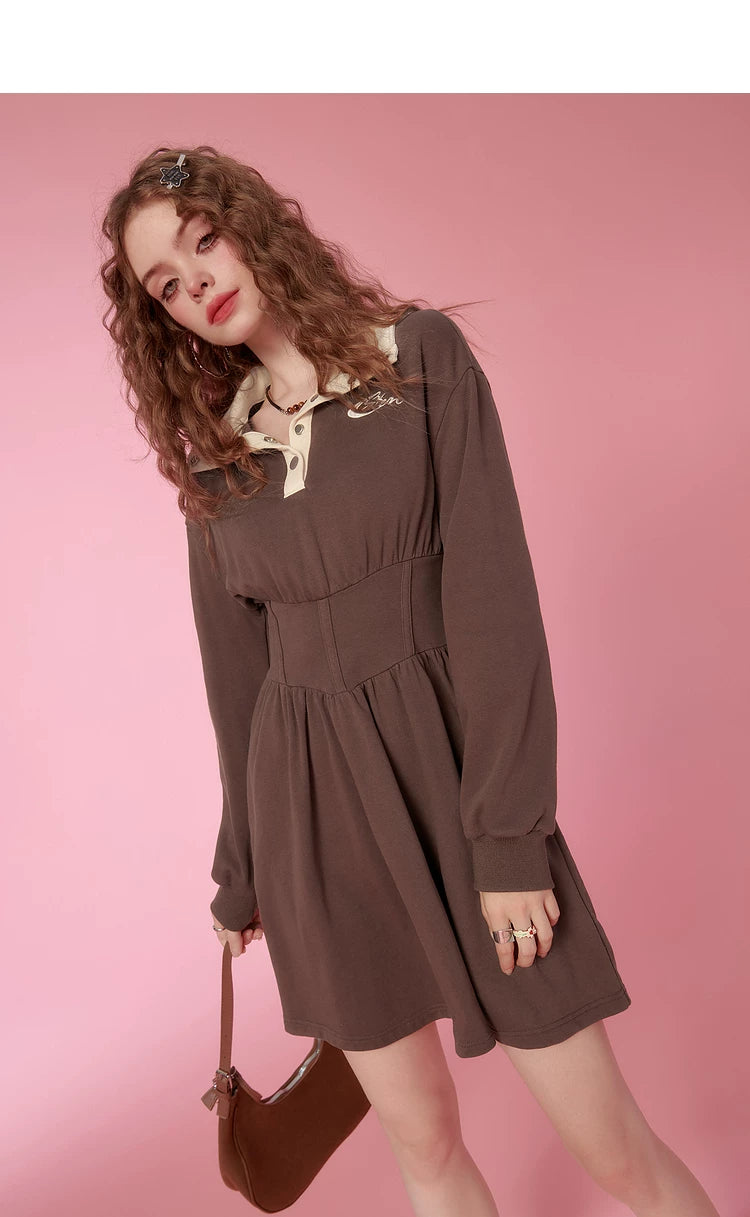 Robe sweat à taille cintrée