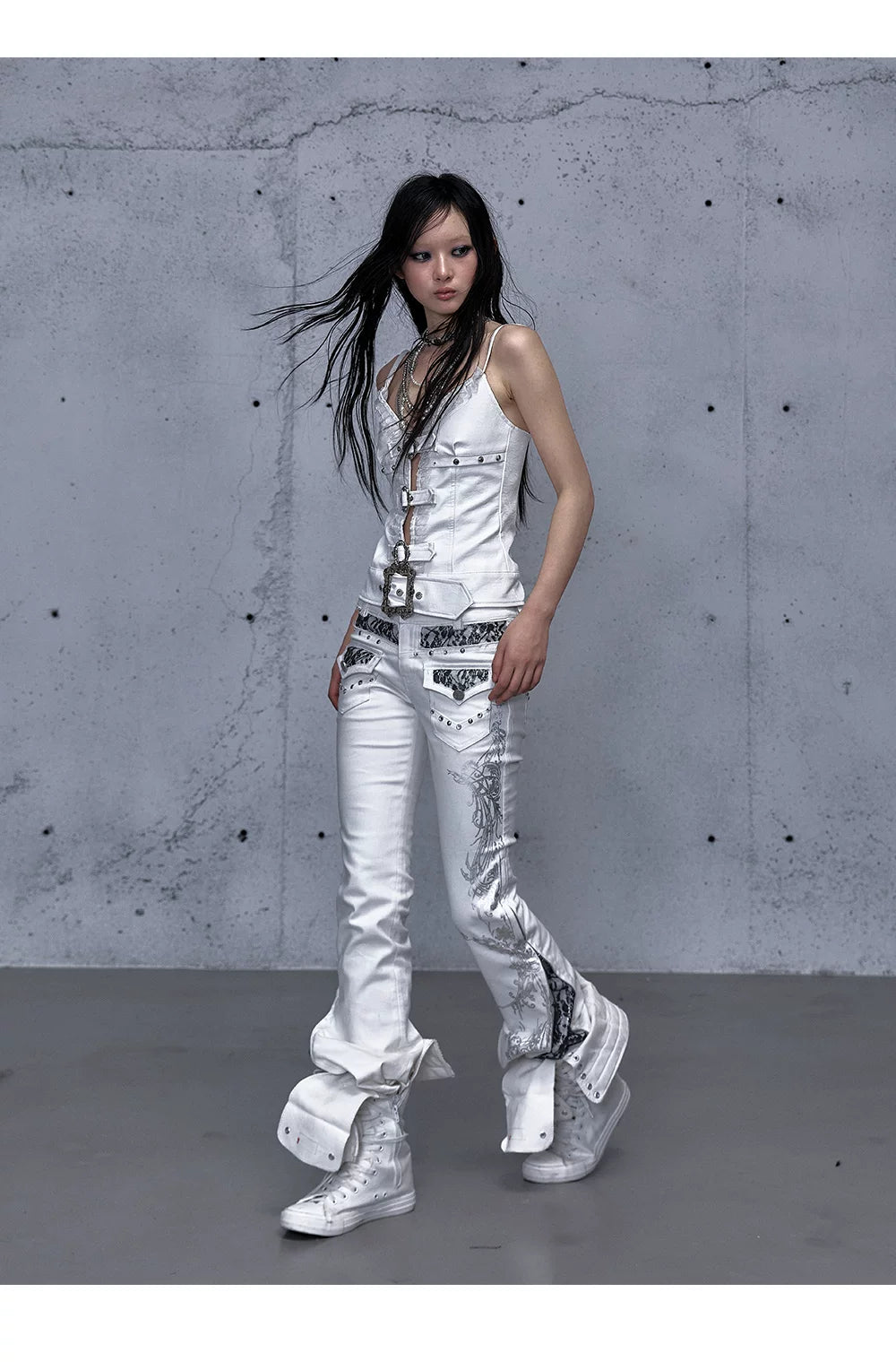 Embroidery Low Rise Straight Denim Jeans